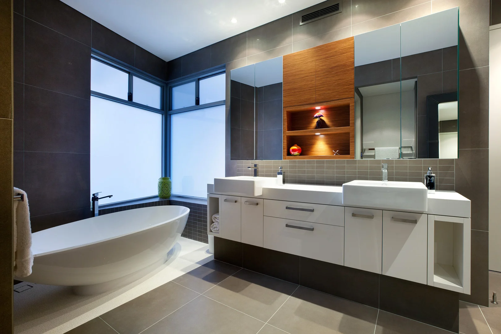 080 MT CLAREMONT RESIDENCE 2012 (23).jpg