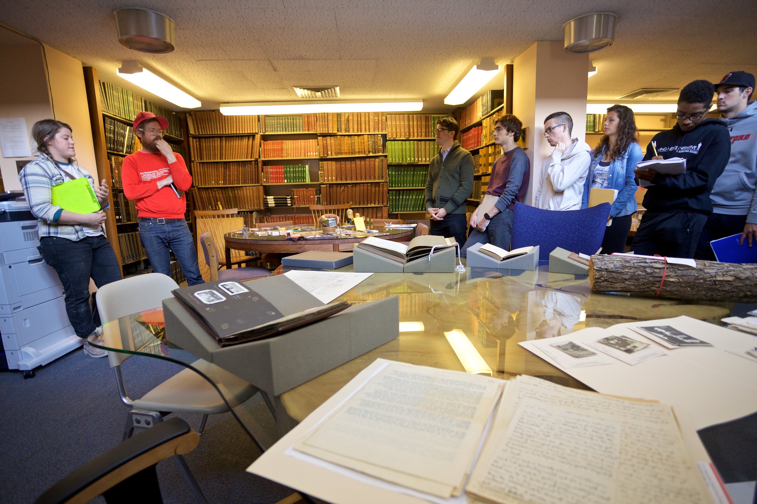 Philadelphia Freedoms: Artists Billy Dufala and Lucia Thome of RAIR Philly Class Visit (Photo by Caleb Eckert)