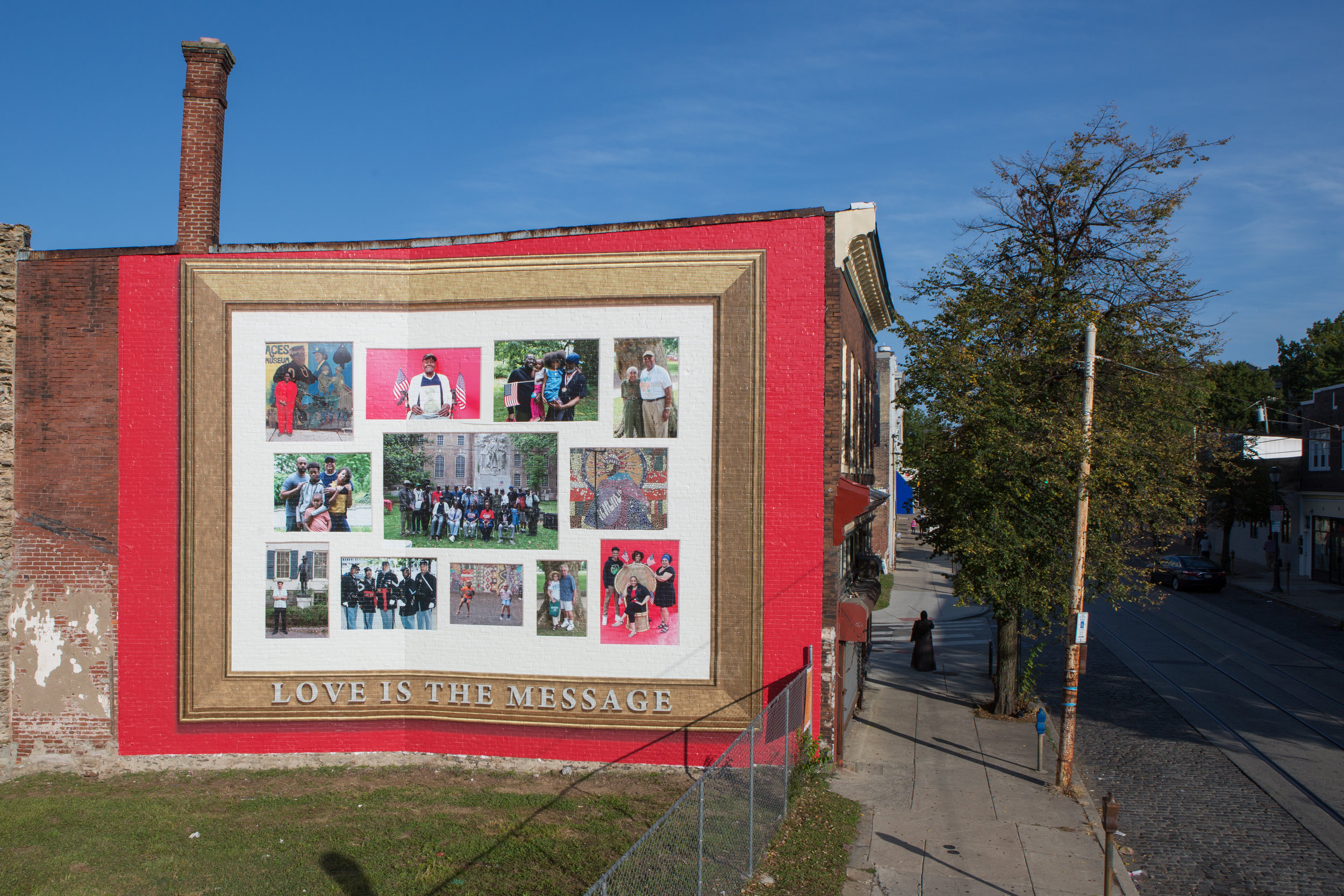  Jamel Shabazz,  Love is the Message  (Steve Weinik/Mural Arts Philadelphia) 