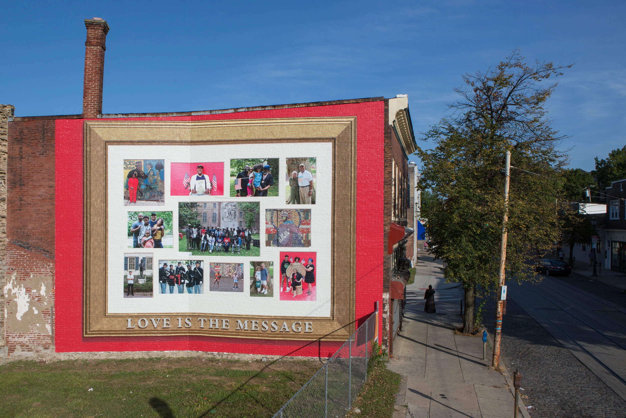 Jamel Shabazz, Love is the Message, Monument Lab (Photo: Steve Weinik/Mural Arts Philadelphia)