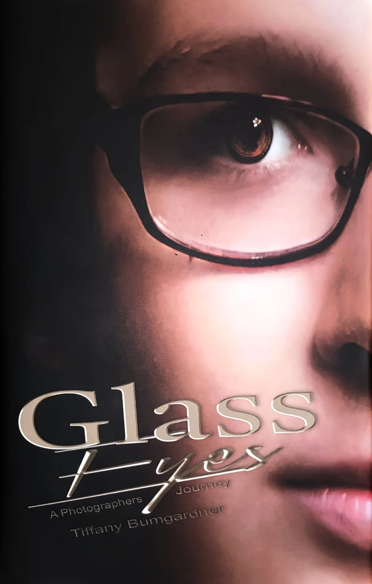 Local photographer chronicles career in new memoir