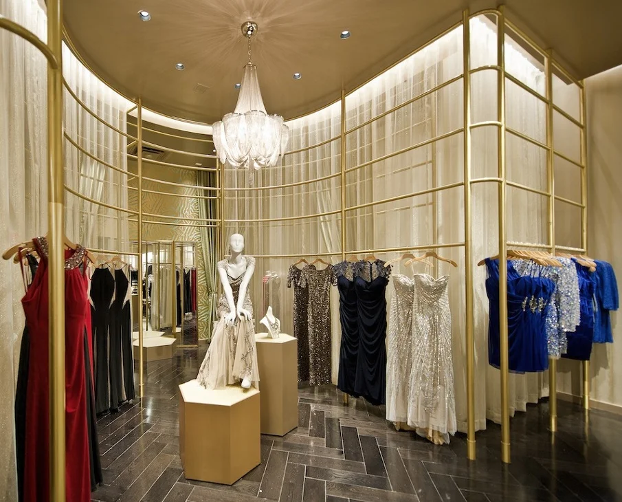 Cache Fashion Show Mall - Image 05small_905.jpeg