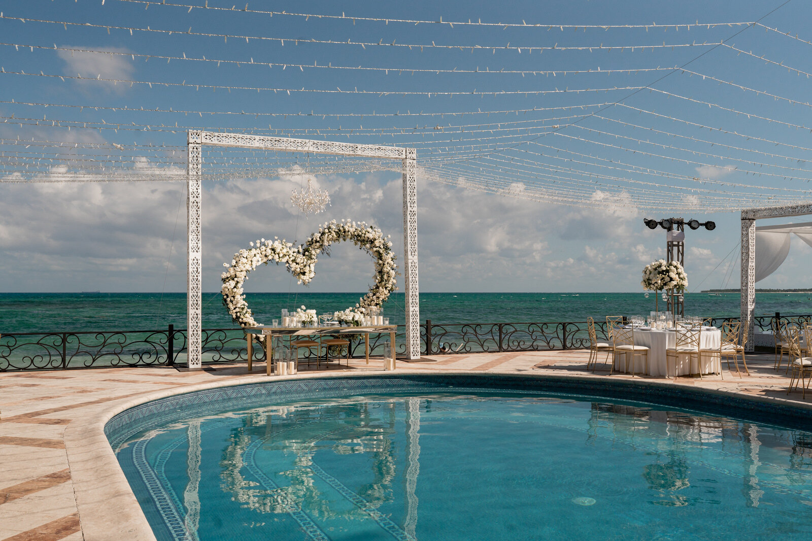 Playa-del-Carmen-Jewish-Wedding-at-Villa-la-Joya-Amor-Amor-Weddings-008.JPG