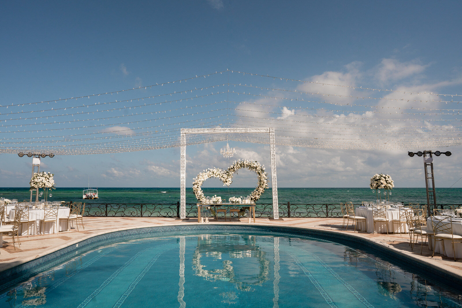 Playa-del-Carmen-Jewish-Wedding-at-Villa-la-Joya-Amor-Amor-Weddings-021.JPG