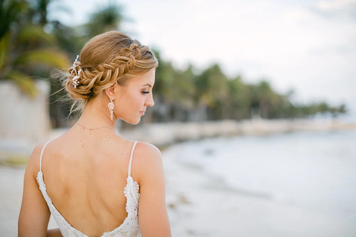 10 Beach Bridal Hairstyles You are Going to Love
