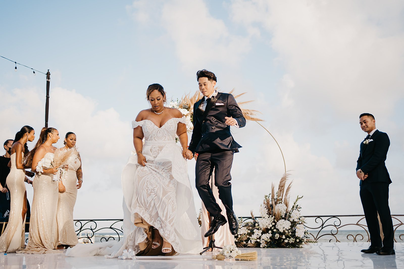 Real-Destination-Wedding-in-Mexico-Alexis-Ronnie-Villa-La-Joya-041.JPG