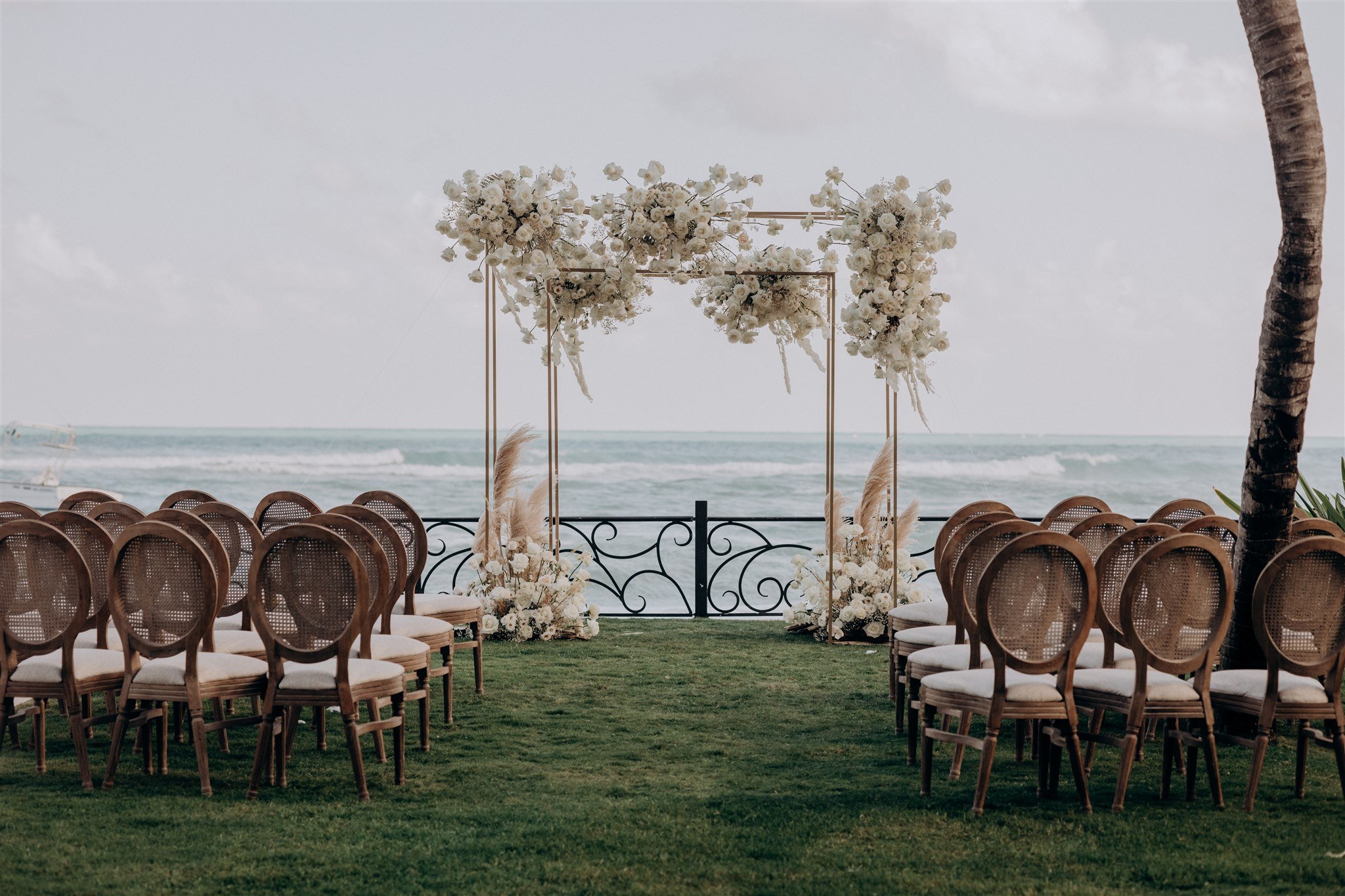 Romantic-Minimalist-Wedding-at-Villa-La-Joya-Playa-del-Carmen-S-E-033.JPG