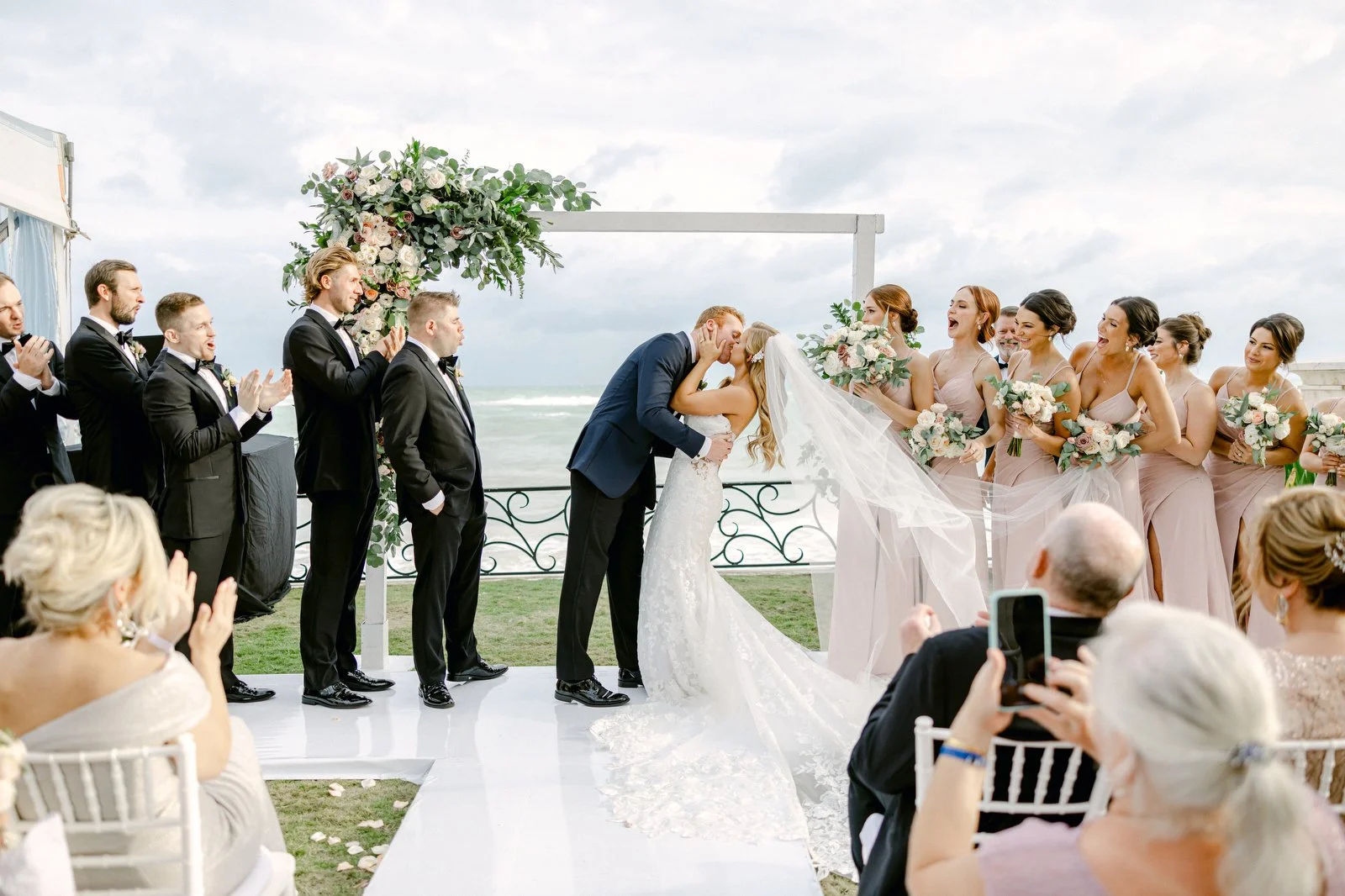 Cindy and Scott’s Dreamy “Chicago on the Beach” Destination Wedding