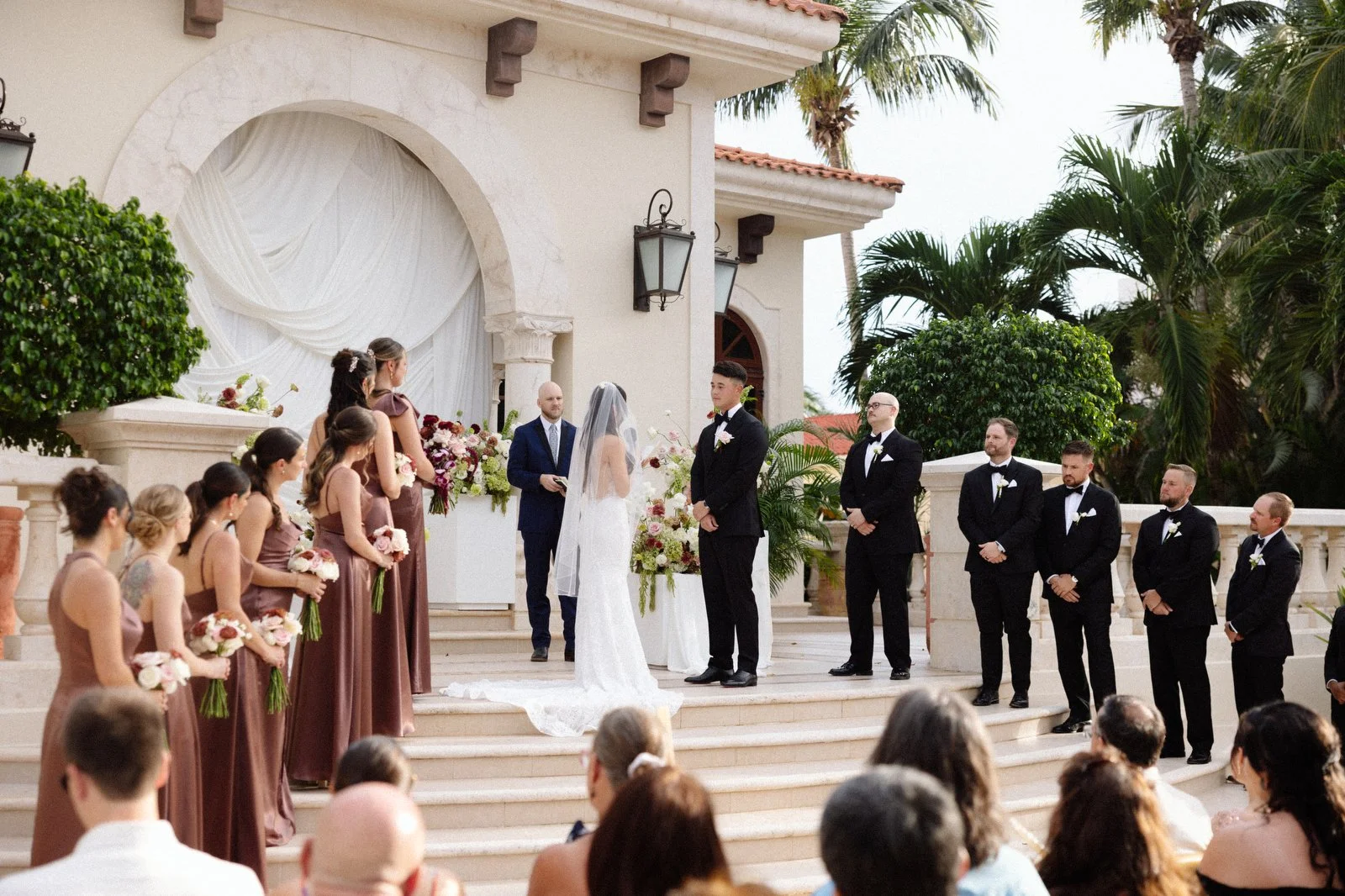 Isabel &amp; Adam’s Composed Villa la Joya Wedding
