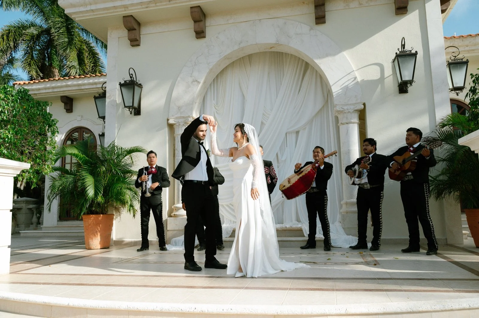 Johanna-Ferran-Villa-La-Joya-Wedding-0574.JPG