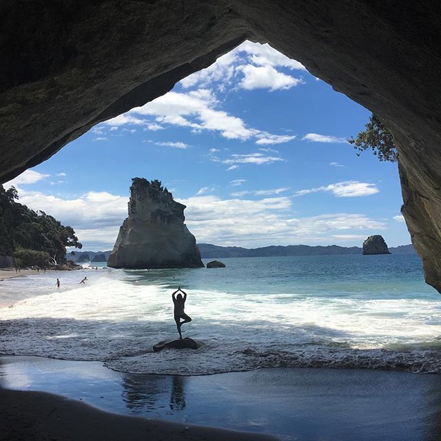 Crew on an Adventure photo of the day :). Cathedral Cove. Join the next tour. Www.crewadventures.com 
#crewadentures #crewadventuresnz #singaporecrew #singapore_cabin_crew #qatar_airwayscrew #qatarcrew #qatarcrewlife #crewlife #cabincrew #cabincrewli