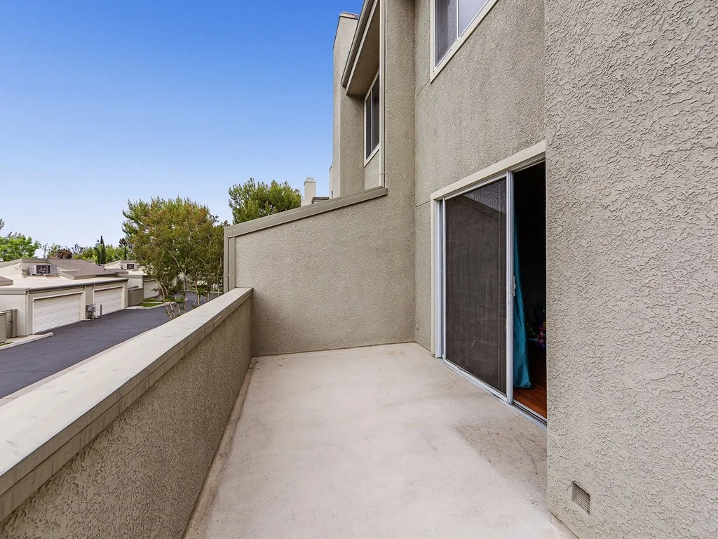 006_Balcony off Living Room.jpg