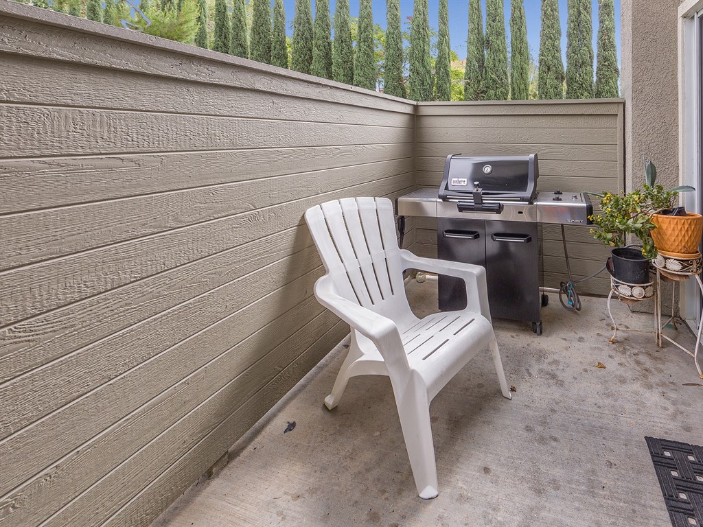 016_Patio off dining room.jpg