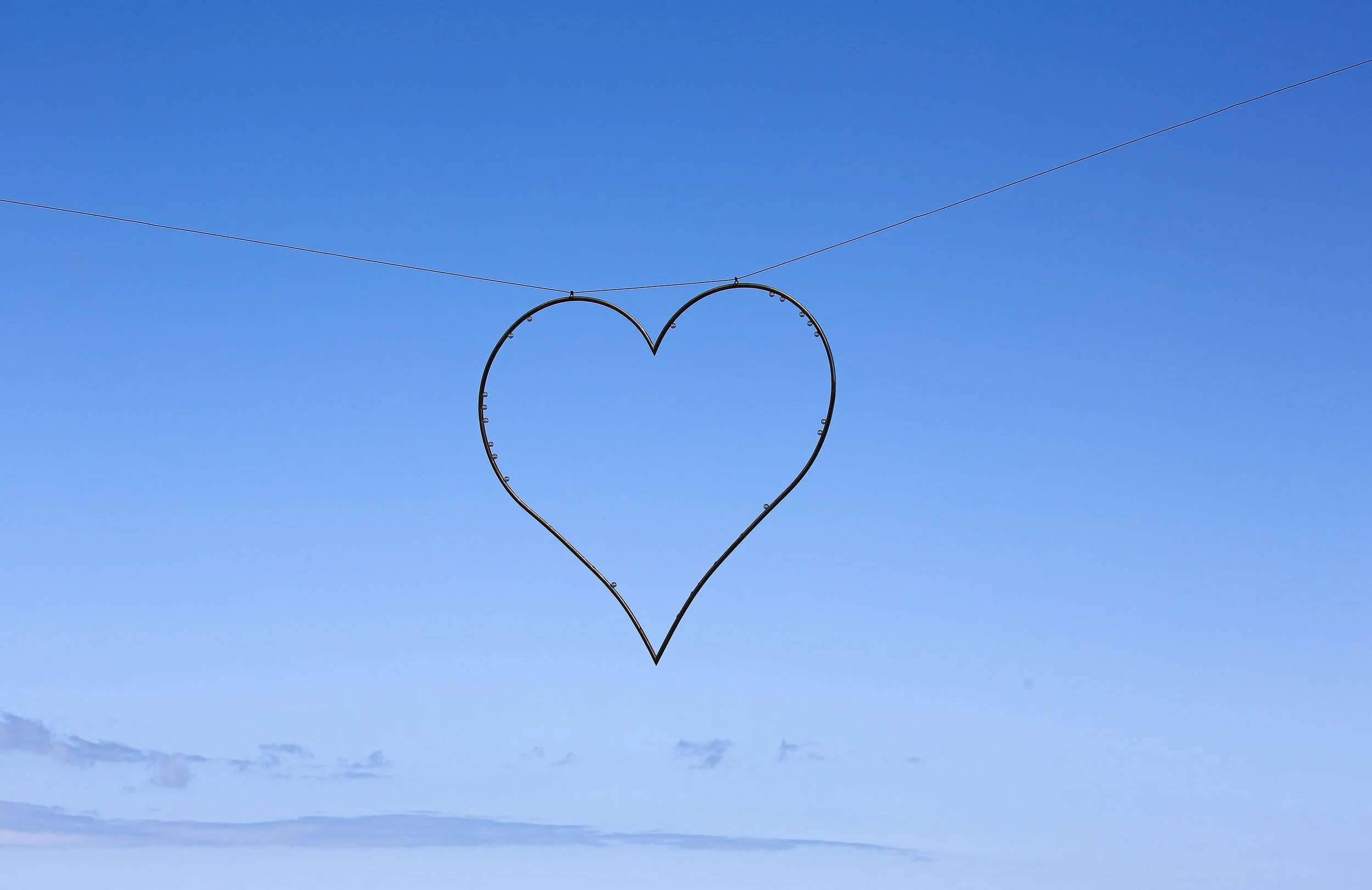 D9988AC2-4B4B-443F-BB52-5D984910584C