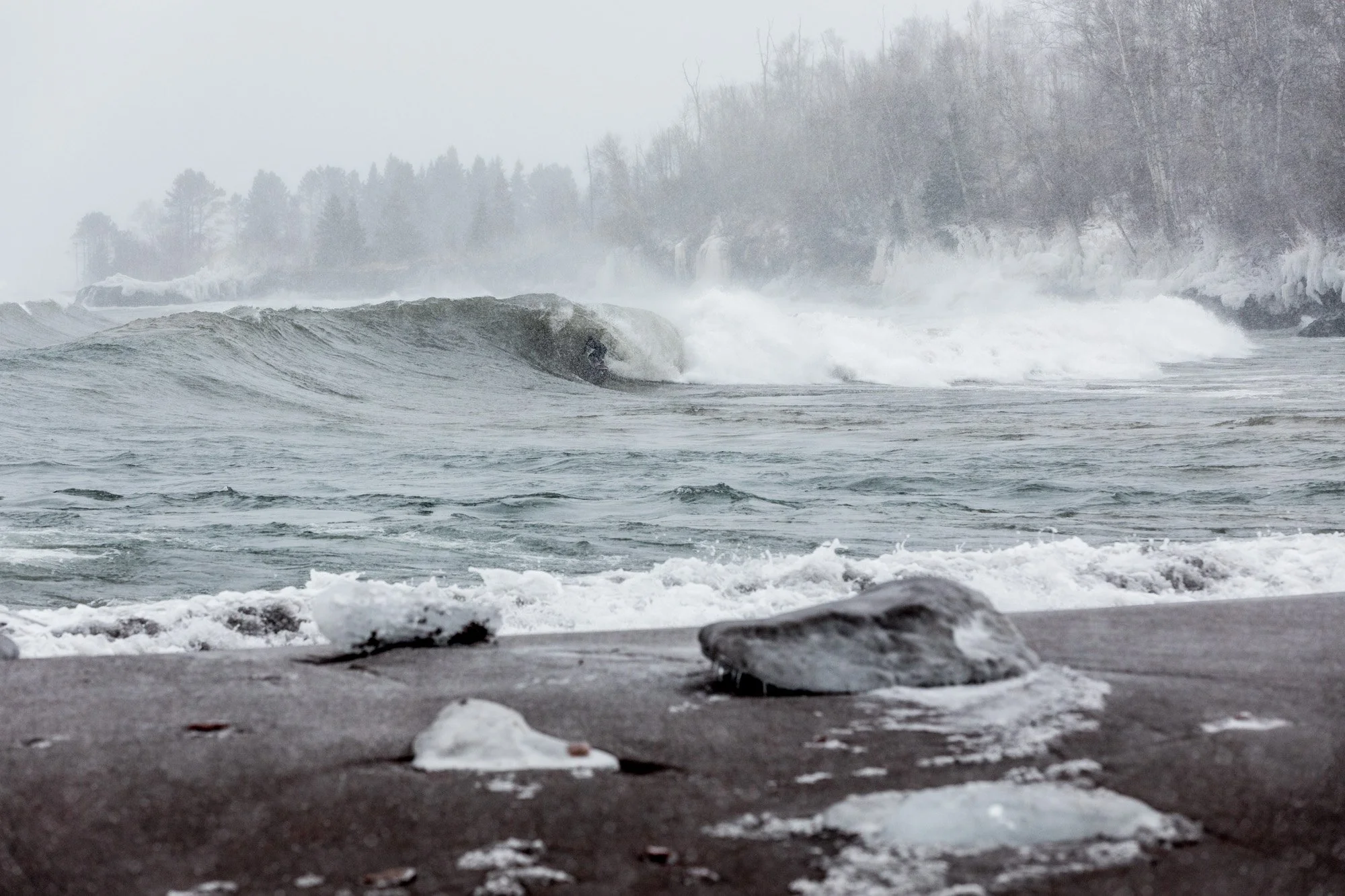 HO18-Surf-WeirdWaves-Ep1-GreatLakes-IMG-6269 (1).jpg