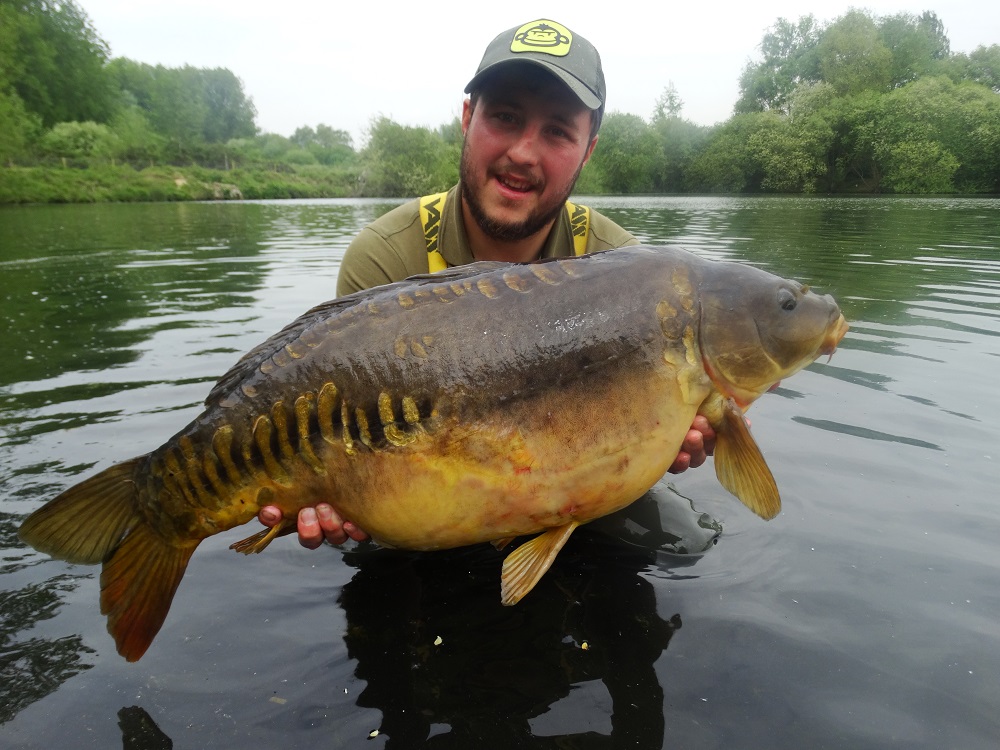 Most fish, like this 25lb 12oz mirror, came in daylight