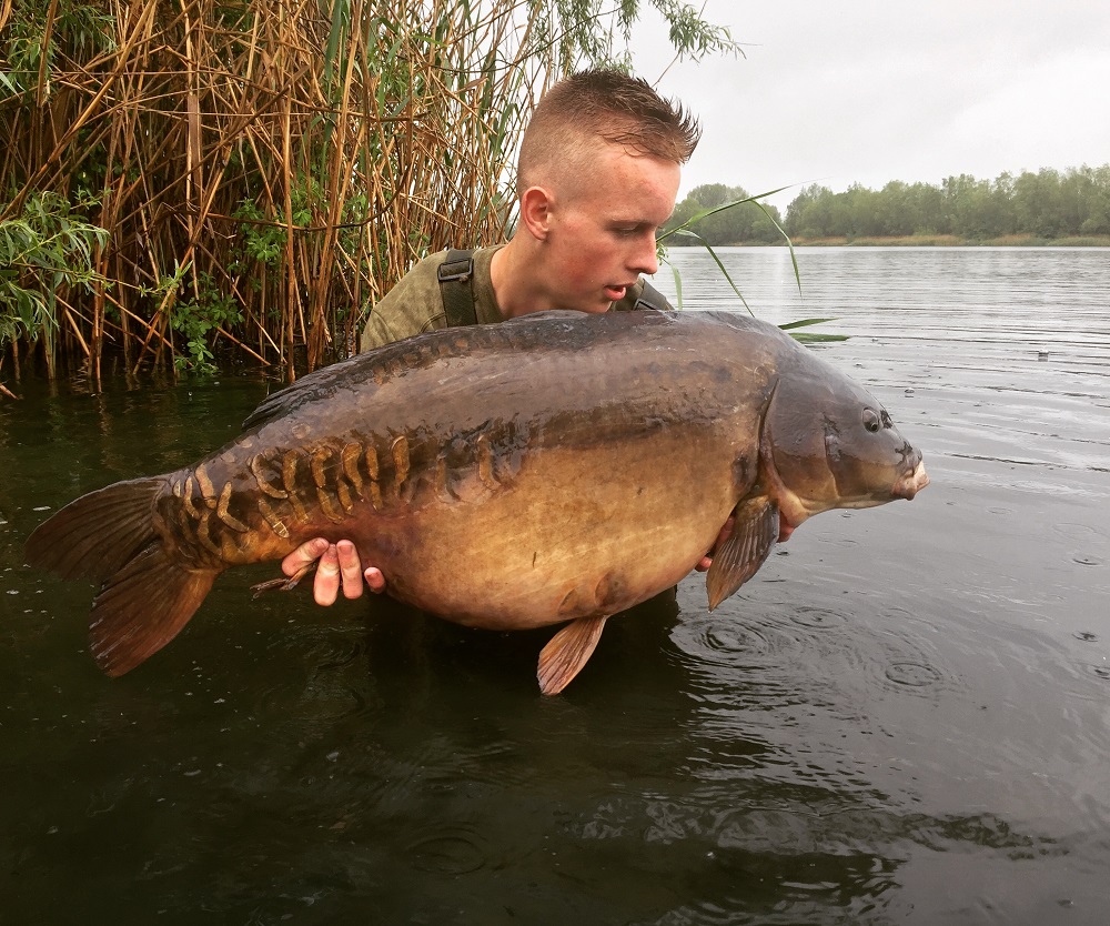 The biggest mirror in Oxlease at 44lb 12oz