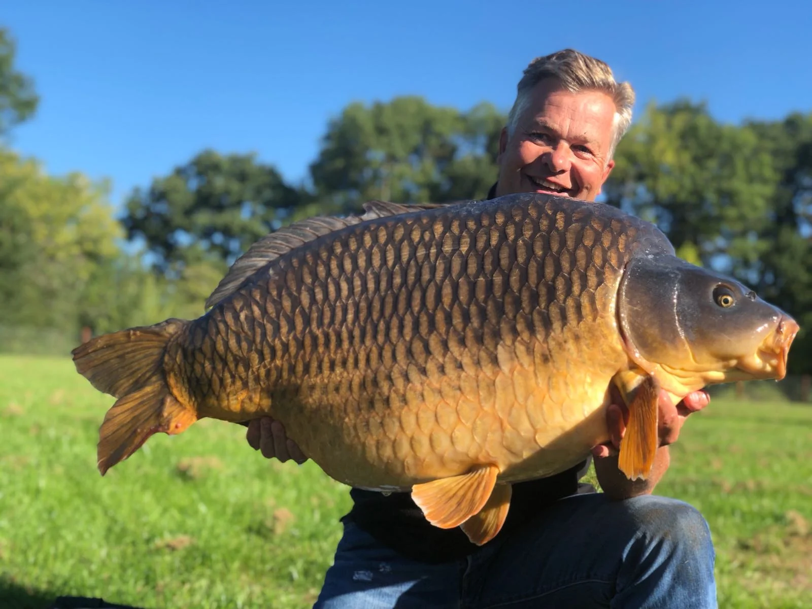 It was the perfect sunny morning for a catch shot