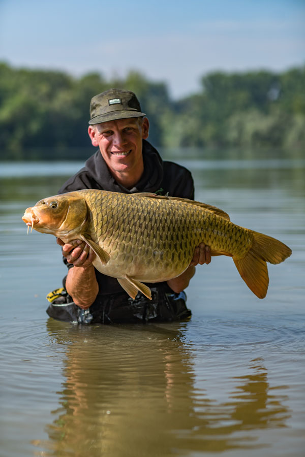 A surprise gravel-pit ghosty that fell to Alan’s hand-placed hookbait