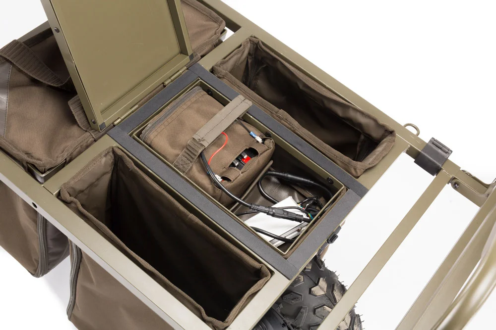 The centrally stored battery aids stability