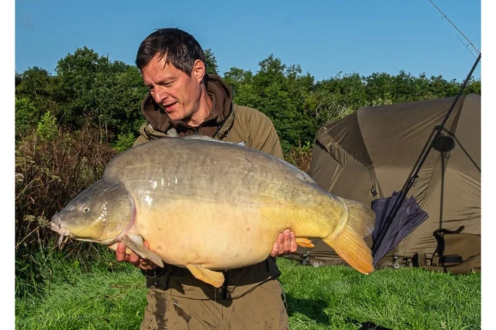 The big mirror is the biggest fish on site