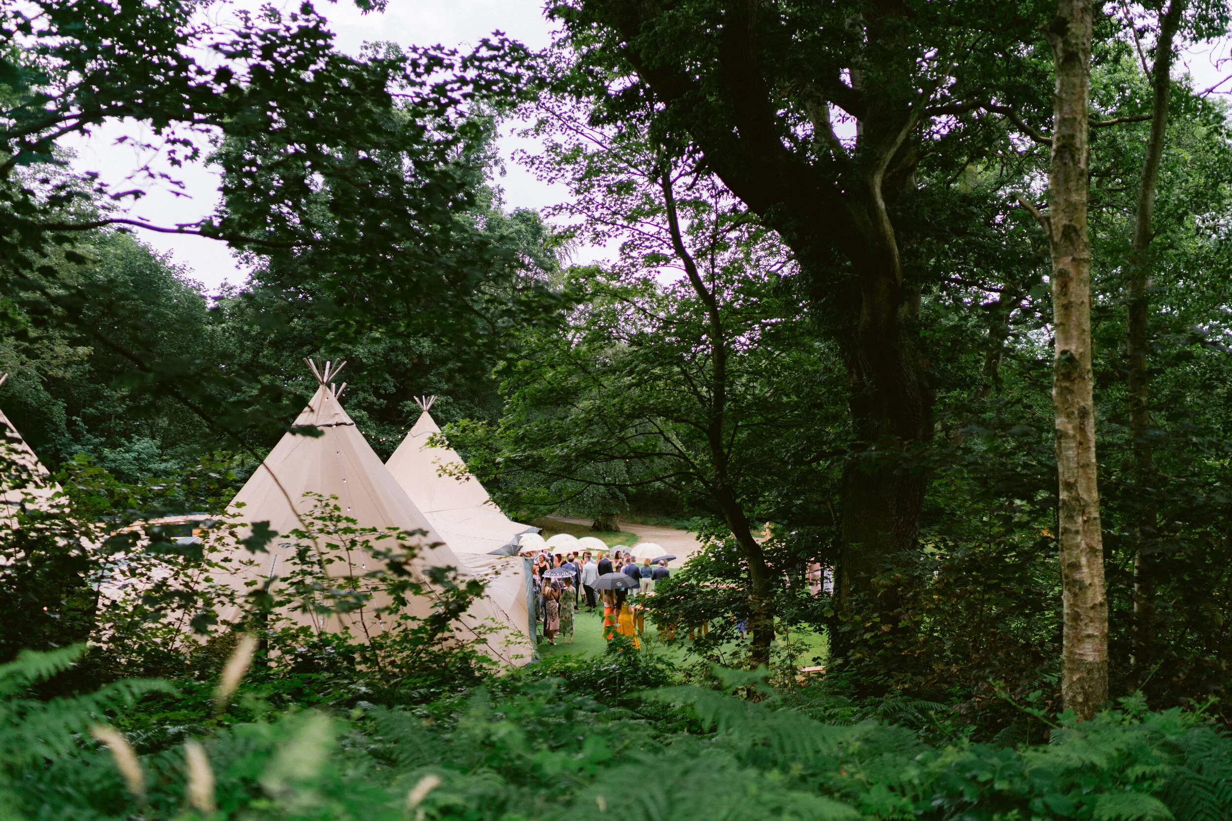 finnebrouge woods wedding, boho wedding inspiration, boho wedding northern ireland, best wedding venues northern ireland, tipi wedding (31).jpg