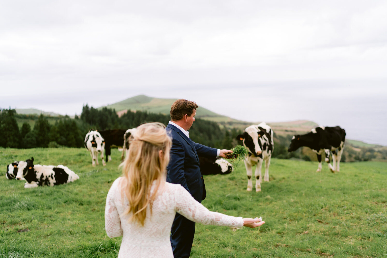 Elopement in the Azores. Cpuple getting married in Portugal. Elopement photography in Europe. Epic locations to elope in the world. Sao Miquel island Azores wedding (53).jpg