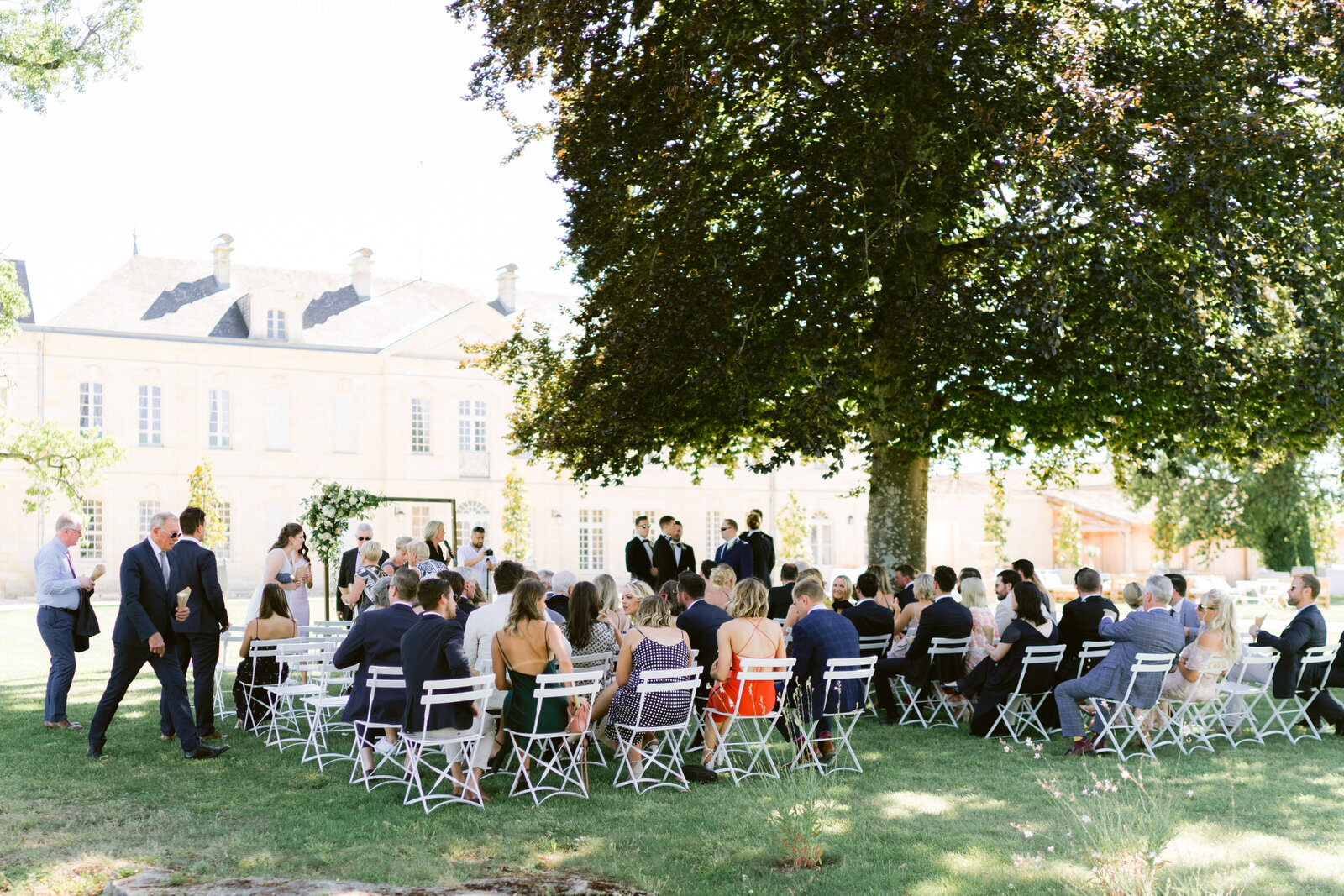 Chateau Soutard wedding, Bordeaux wedding photographer, St Emillion wedding in France, outdoor wedding in France-49.jpg