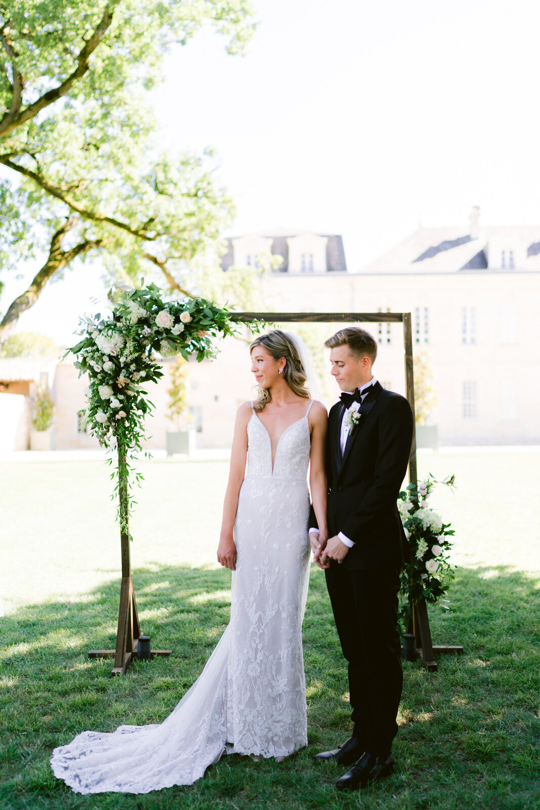 Chateau Soutard wedding, Bordeaux wedding photographer, St Emillion wedding in France, outdoor wedding in France-57.jpg