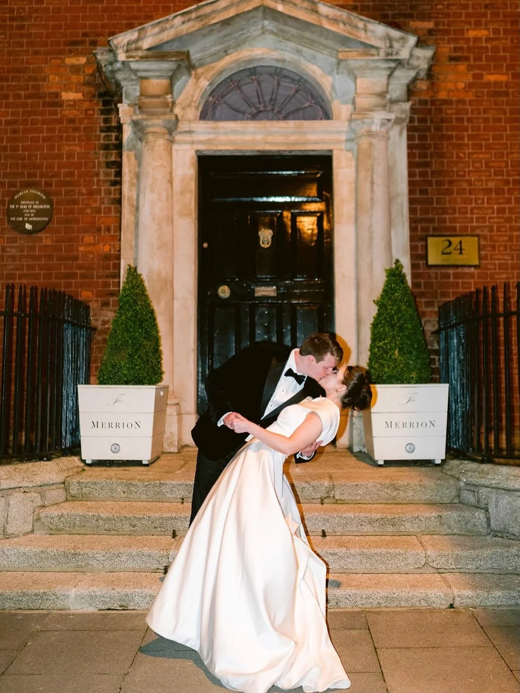 One of my favourite wedding venues in Dublin has to be The Merrion Hotel 🤍

If you&rsquo;re planning a city wedding and want something timeless, elegant and effortlessly luxurious&hellip; this place is hard to beat. From the stunning suites for gett