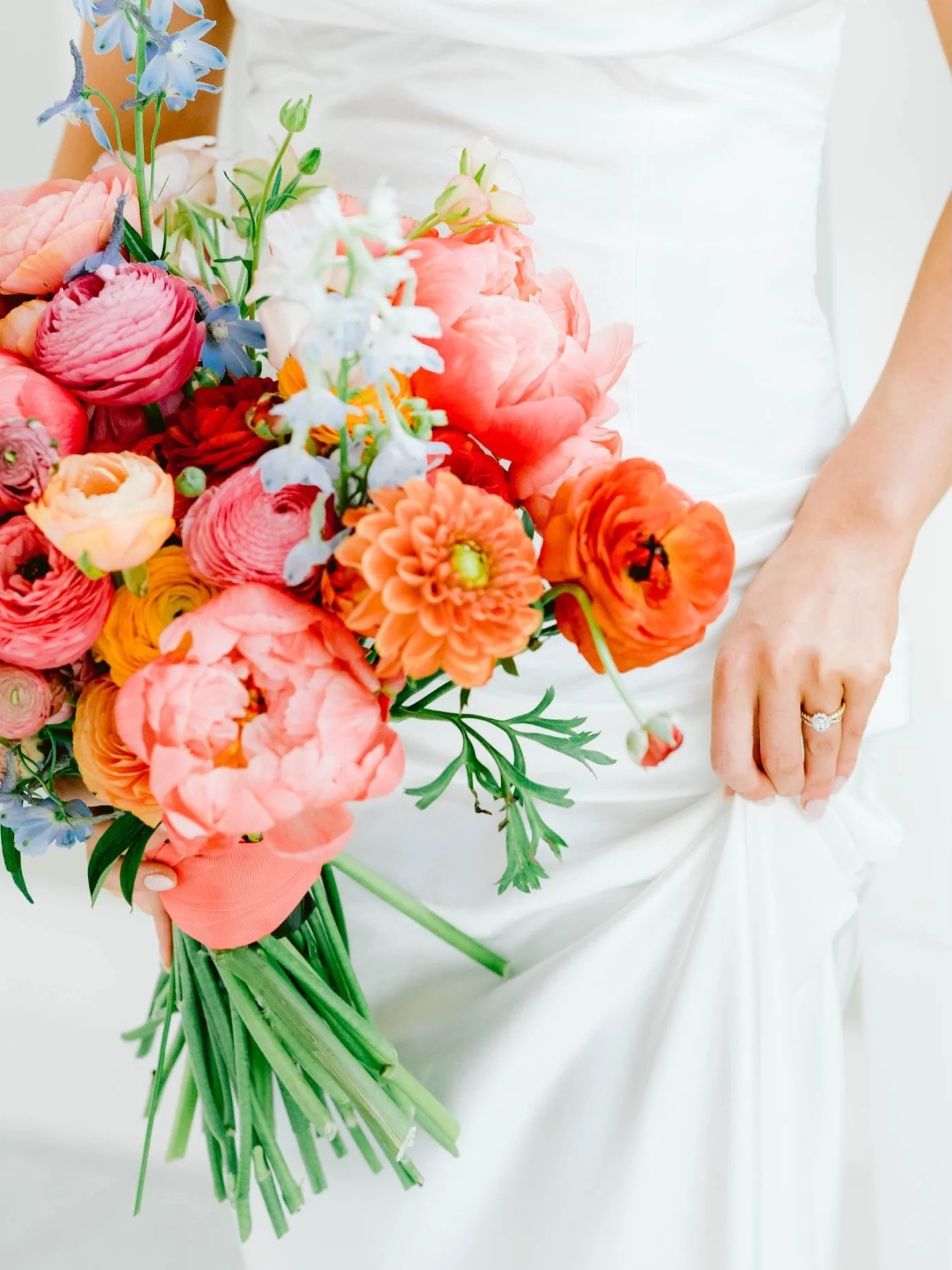 Belfast City Hall with Marie-Claire and Shane for their civil ceremony ahead of the big do in Mallorca 🤍 How gorgeous do they look 🥰 💖 

Photos ~ @hellosugar_photography
Makeup ~ @makeupbyhayleymclean
Hair ~ @rebeccamulholland_hair_
Flowers ~ @hel