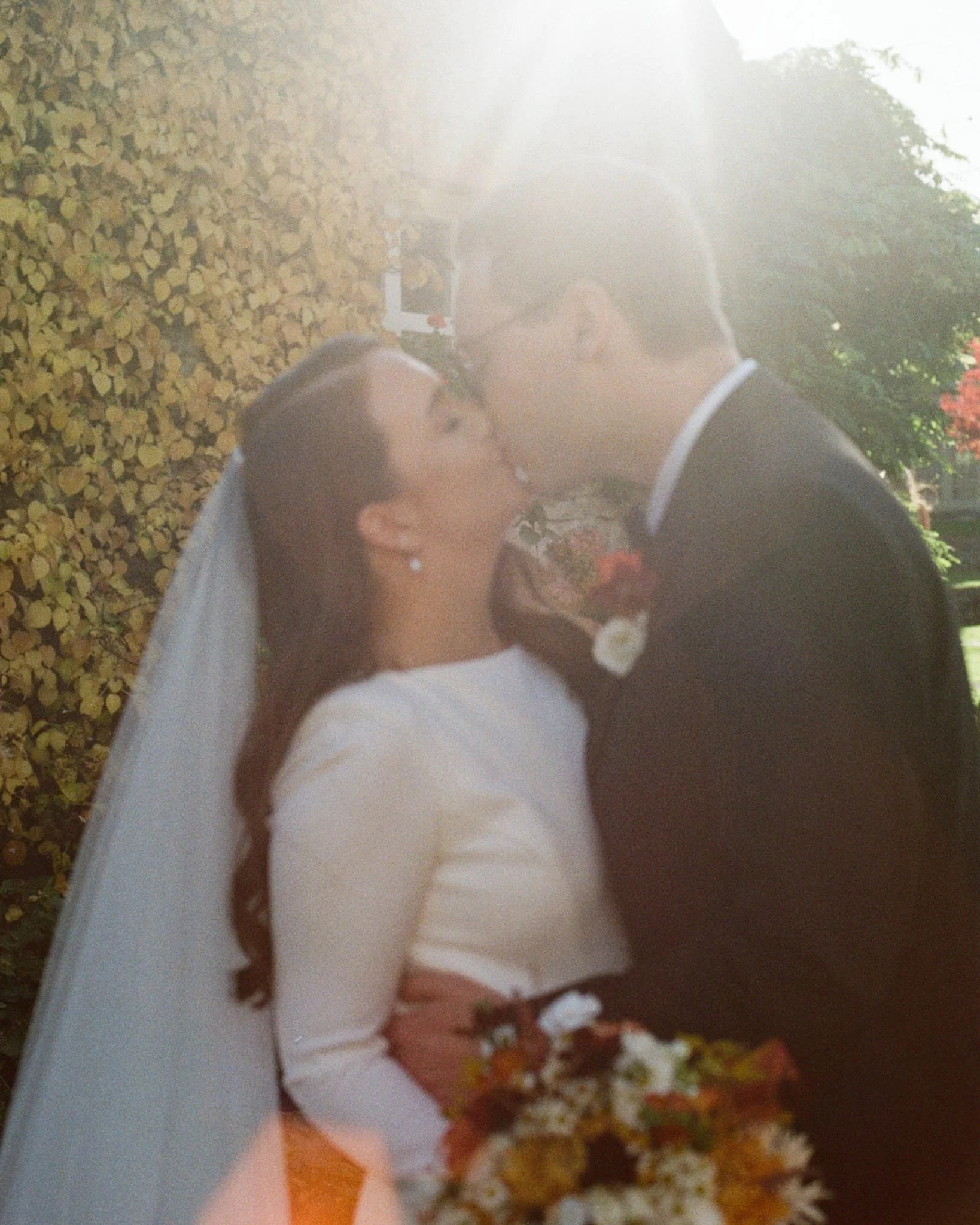 Ailish &amp; Harry and the glorious autumn sun at Ballymagarvey 🍁✨ Shot on film by yours truly 🎞️🍂

Venue @ballymagarveyvillage 
Dress - Karen Willis Holmes @kwhbridal
Content creator - @zoekingstudios 
Makeup @maryellendarbymakeup
Hair @_danielle