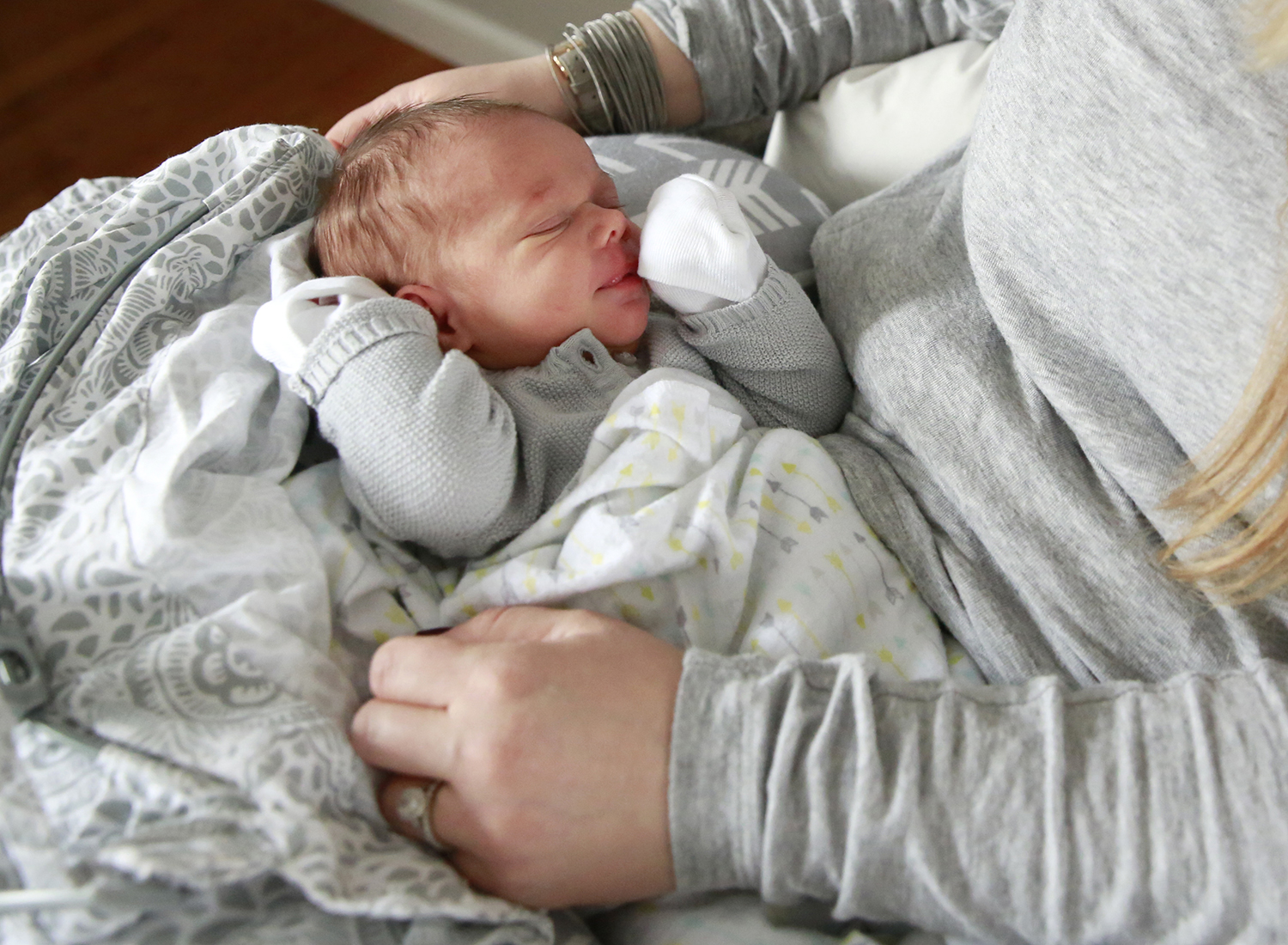 rochester lifestyle newborn photographer