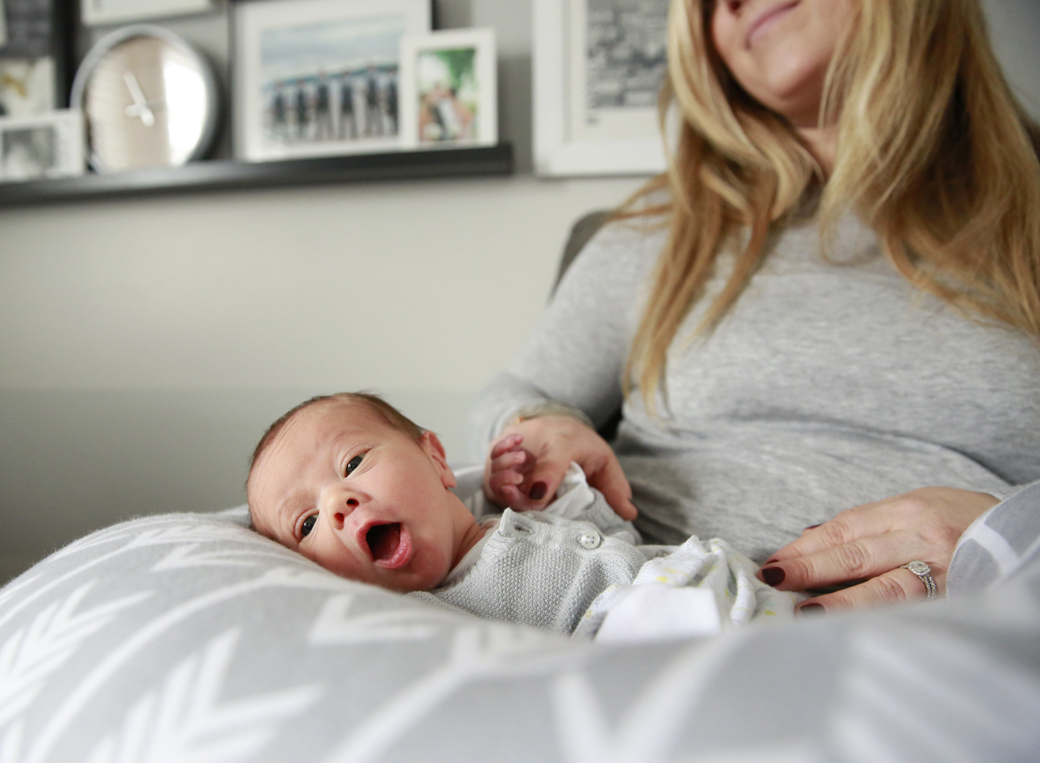 rochester new york newborn lifestyle photographer