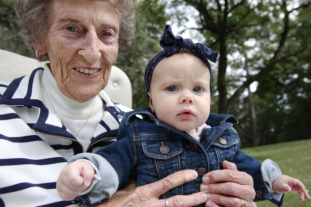 four generations family photo session