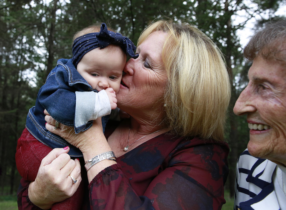 four generations family photo session