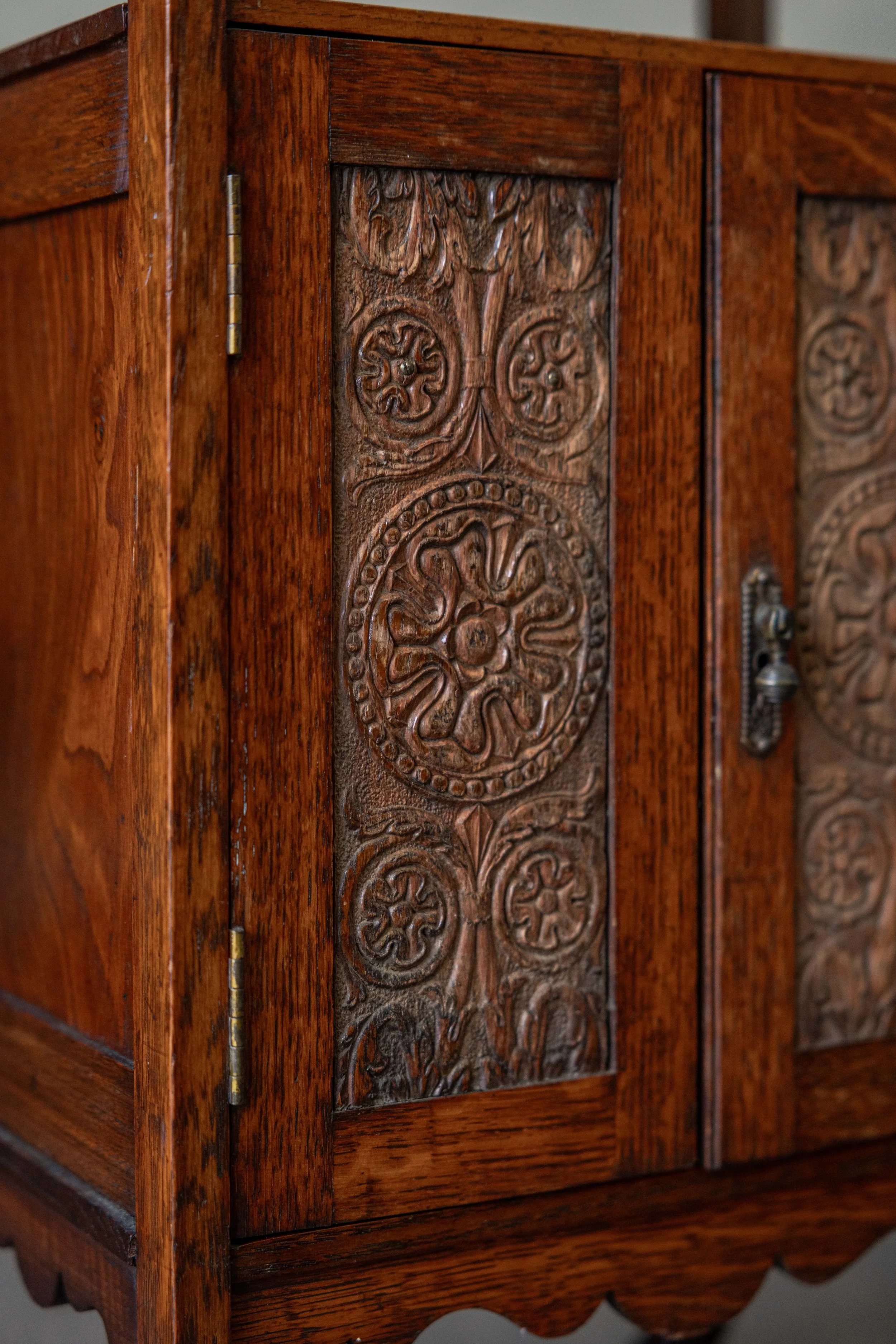 smokers cabinet-6.jpg