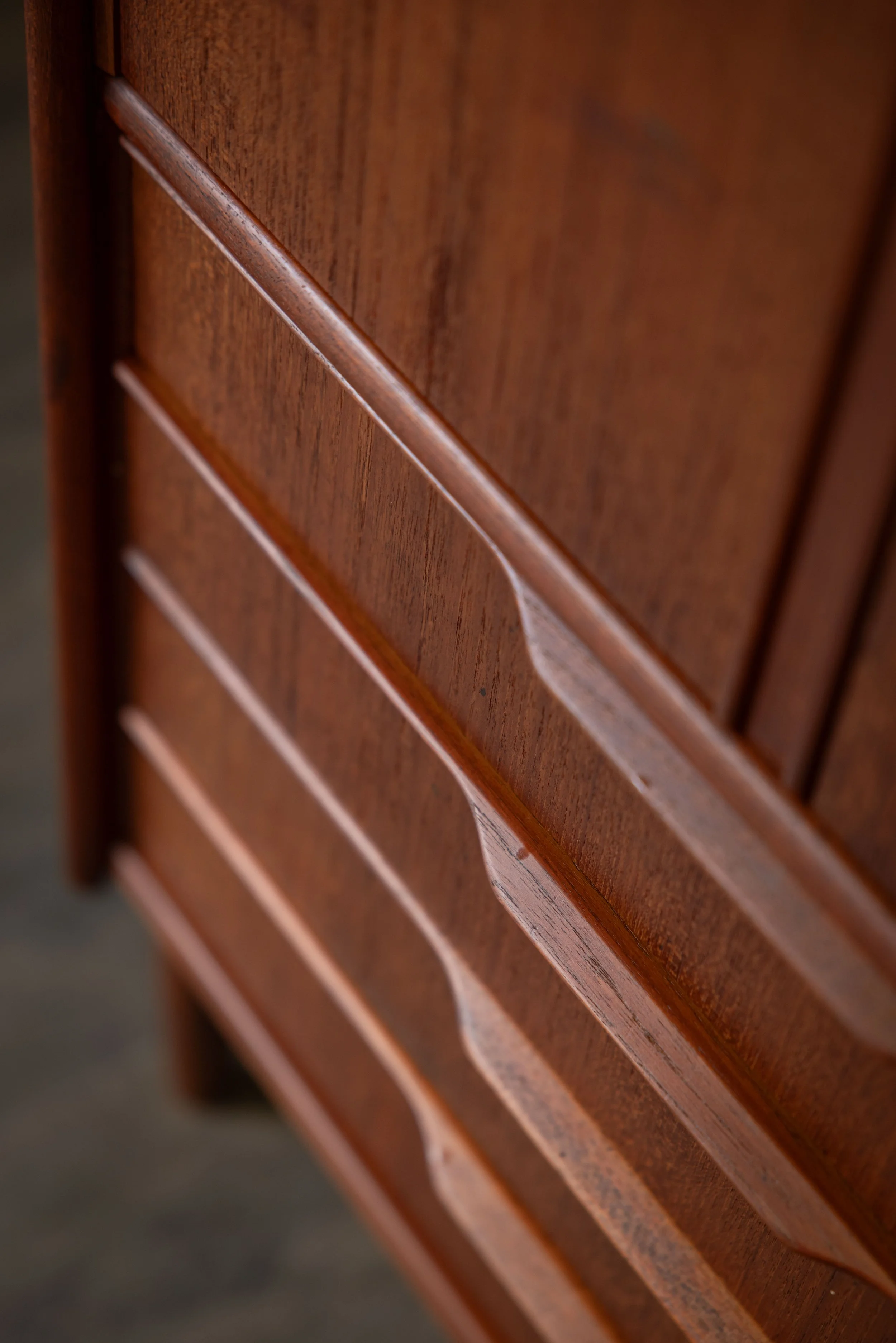 Corner cabinet-7.jpg