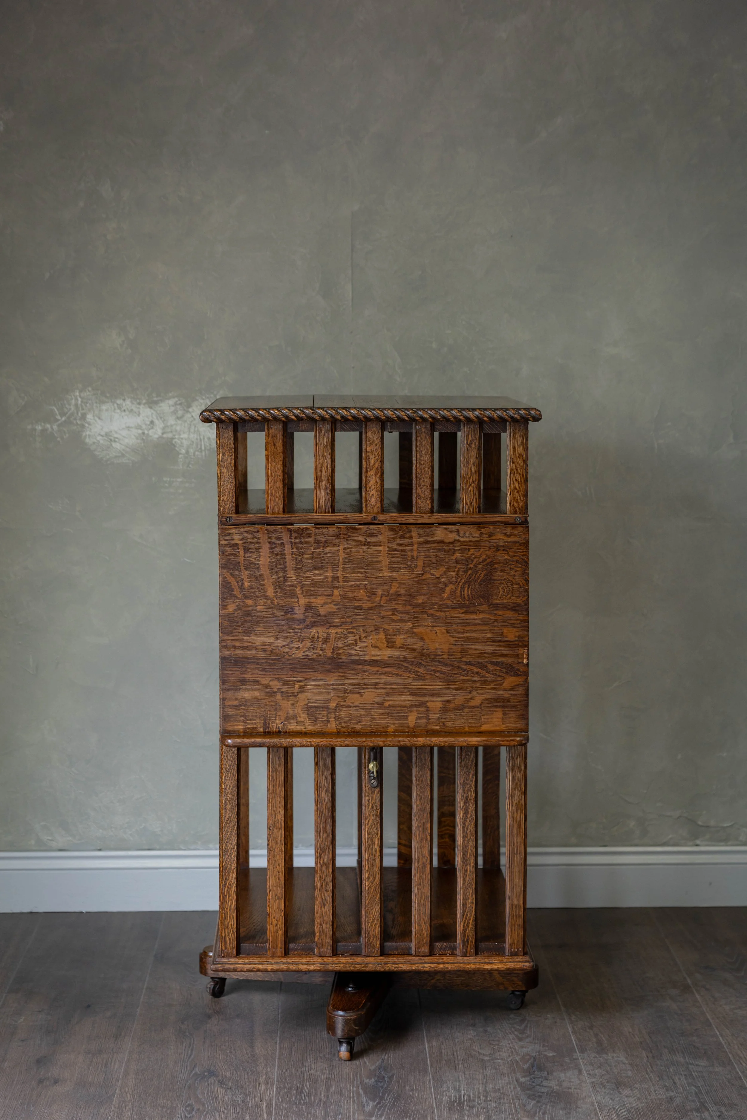 Bookcase-2.jpg