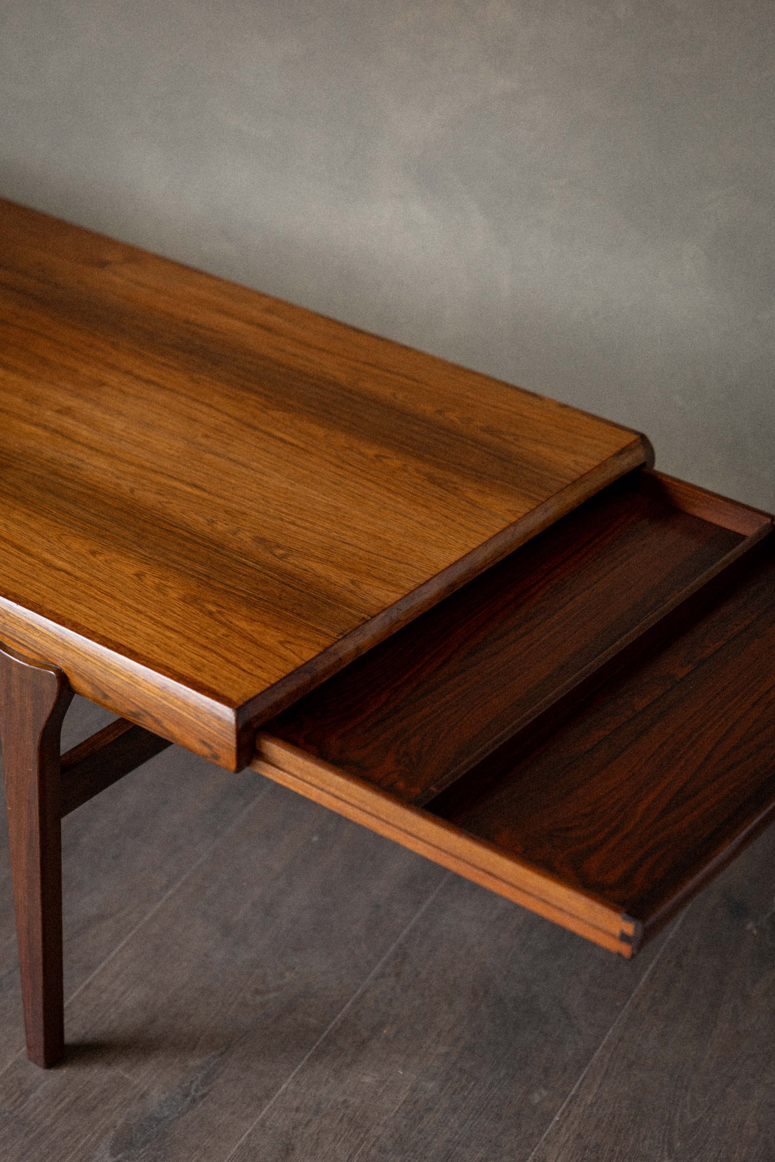 Jo Coffee table-7.jpg