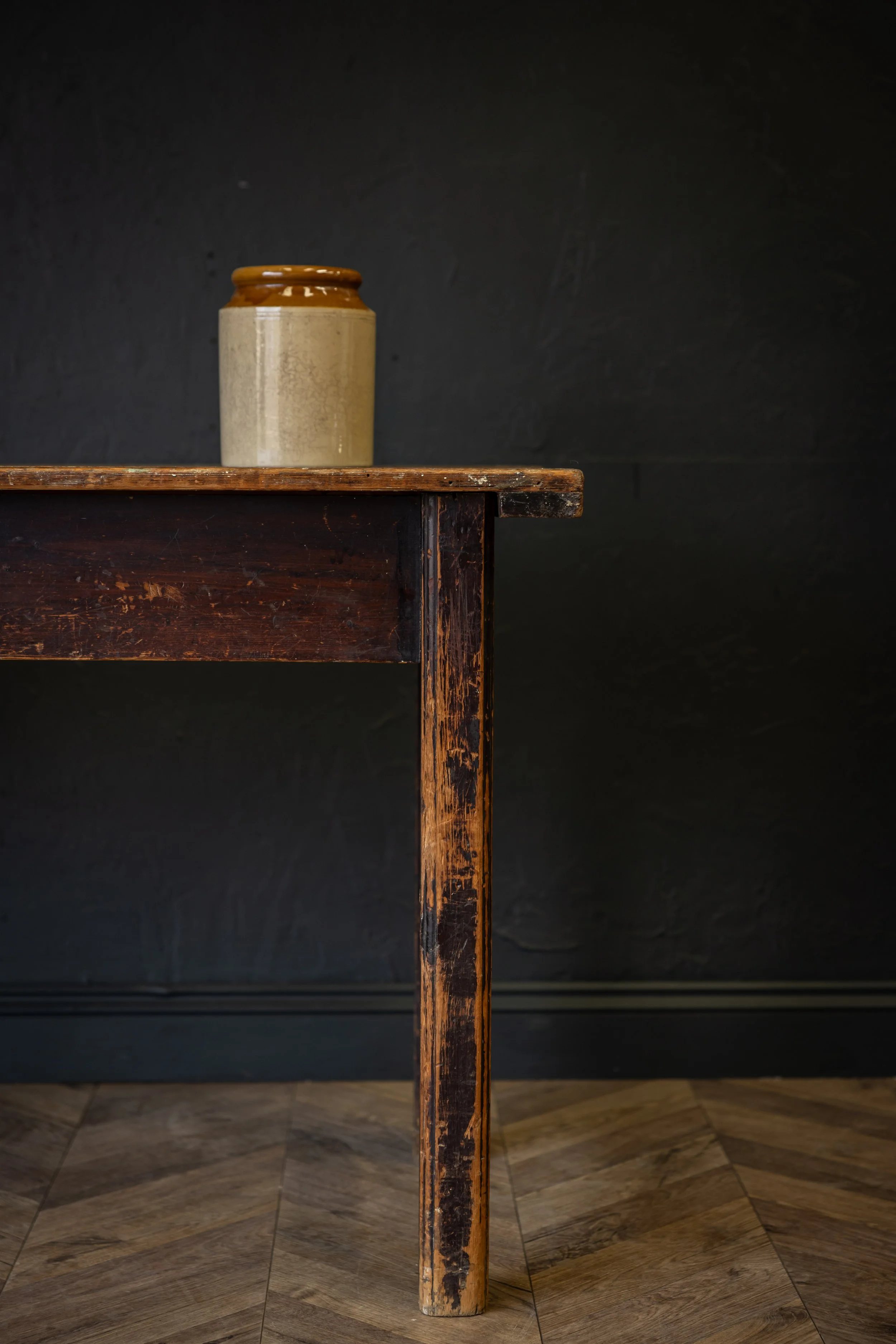 Farmhouse Table-3.jpg