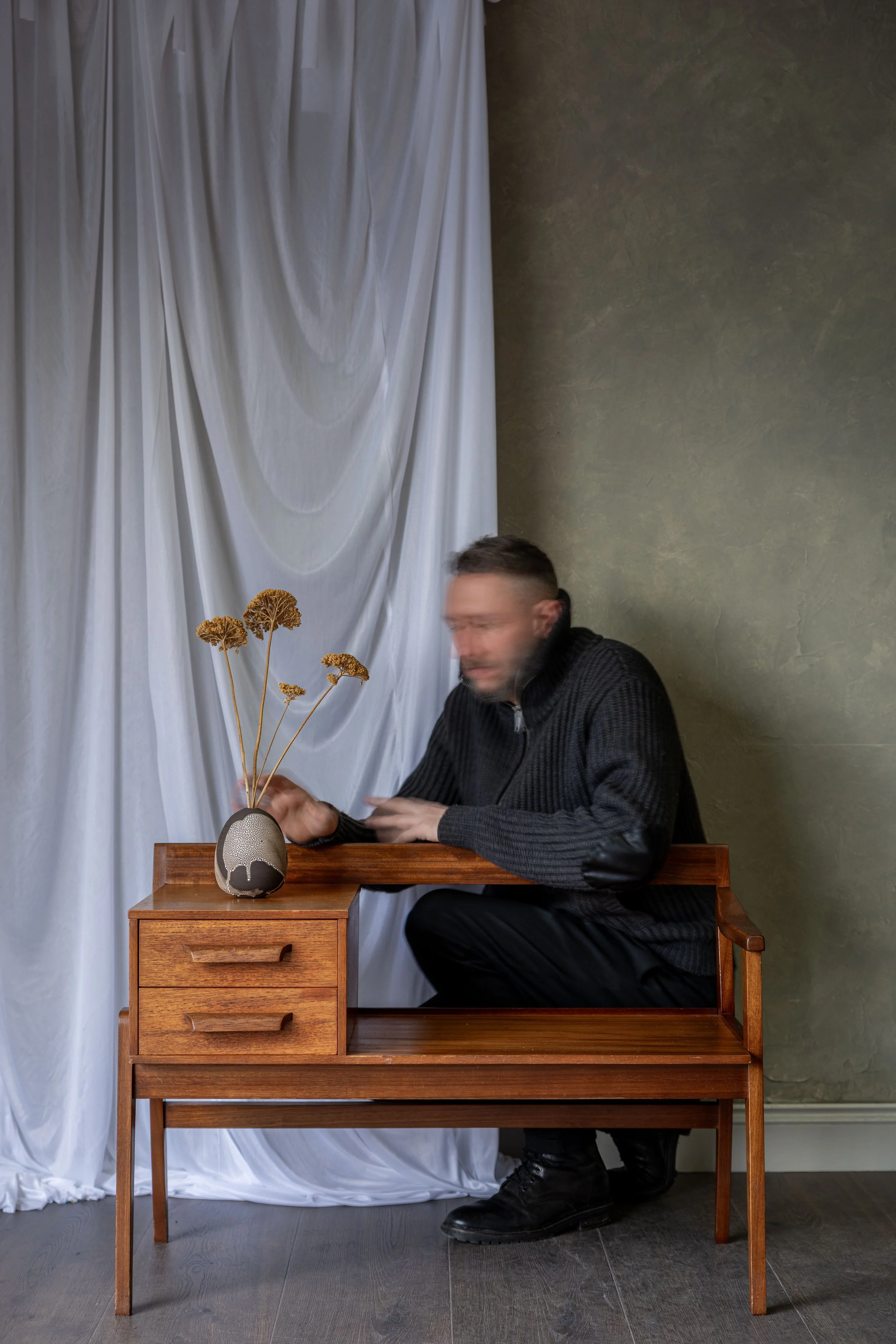 telephone table-1.jpg