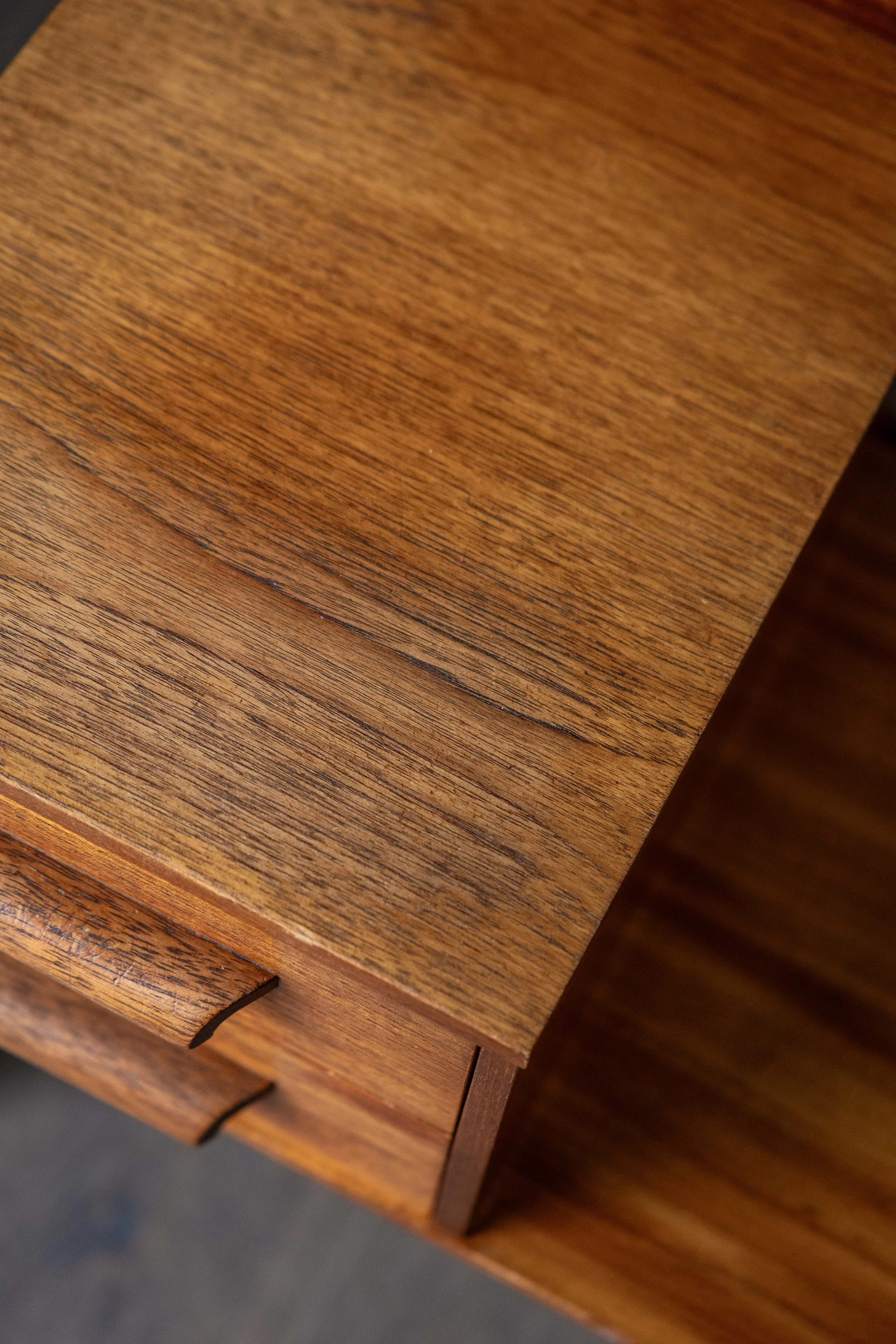 telephone table-6.jpg