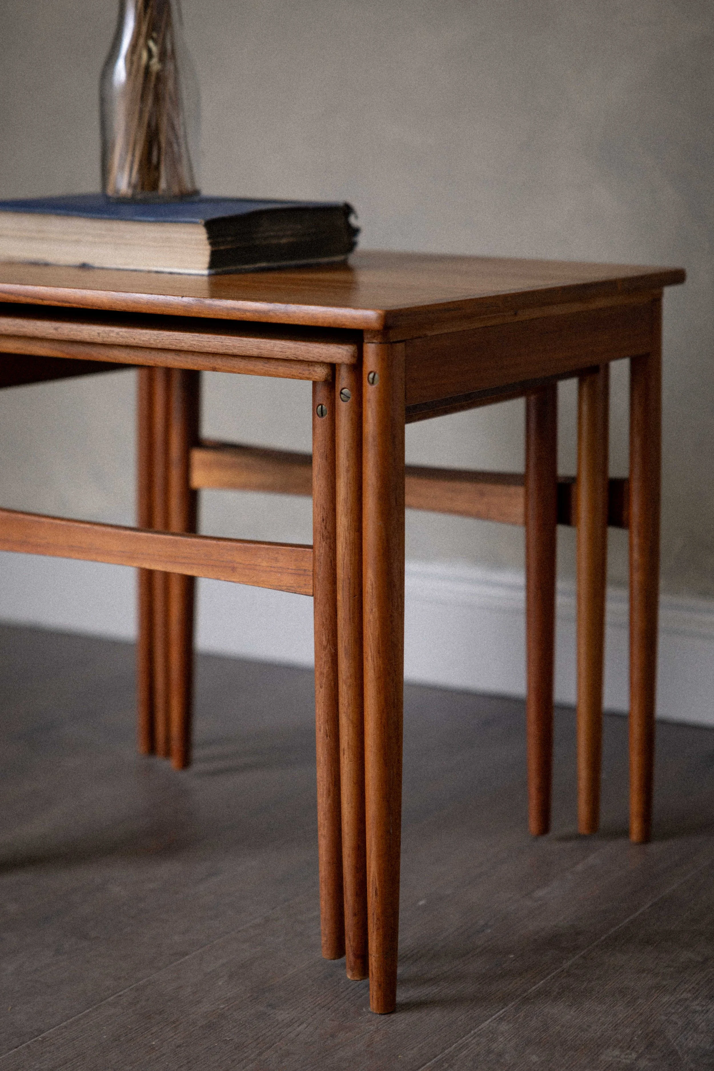 nest of tables-3.jpg