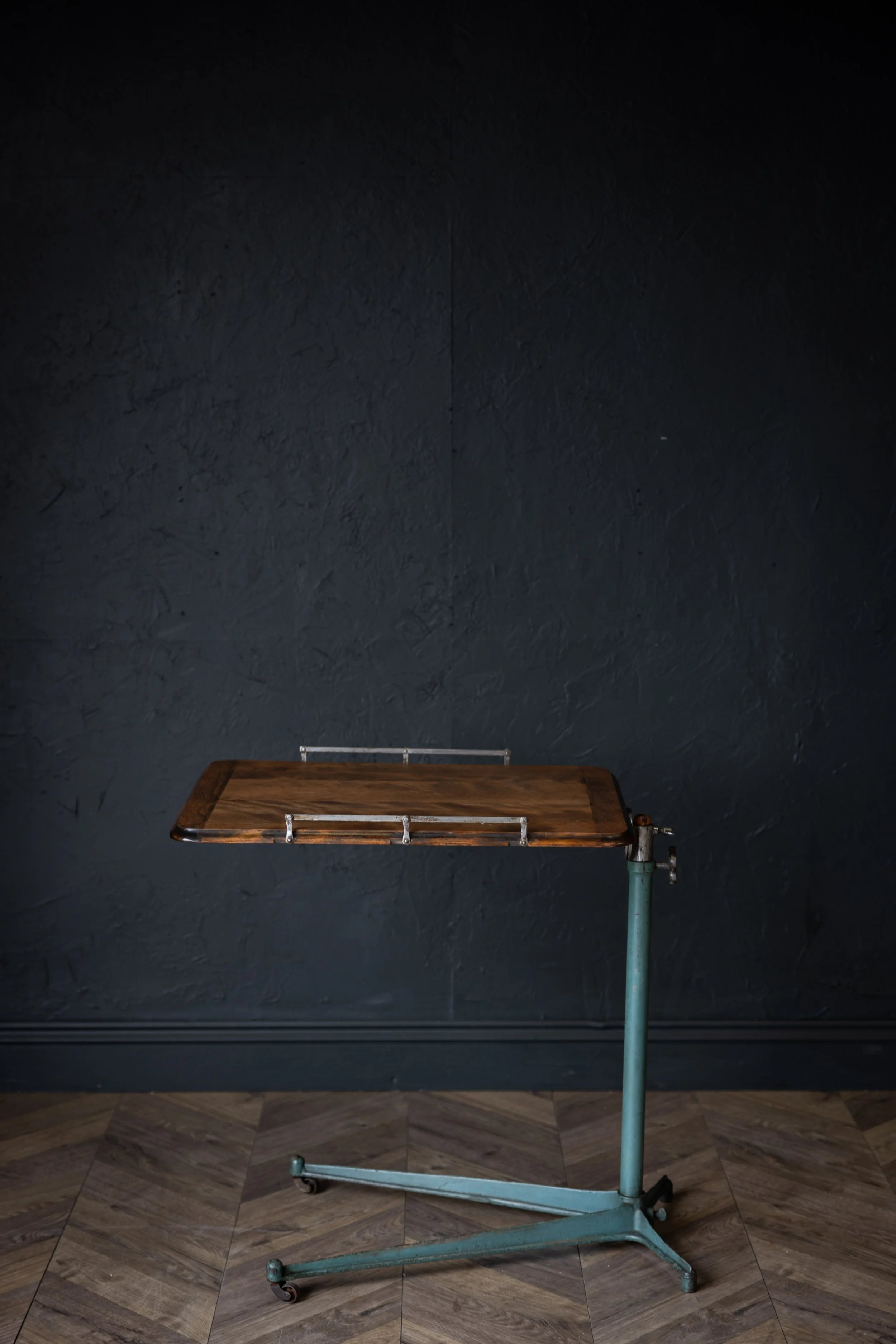 hospital table-3.jpg