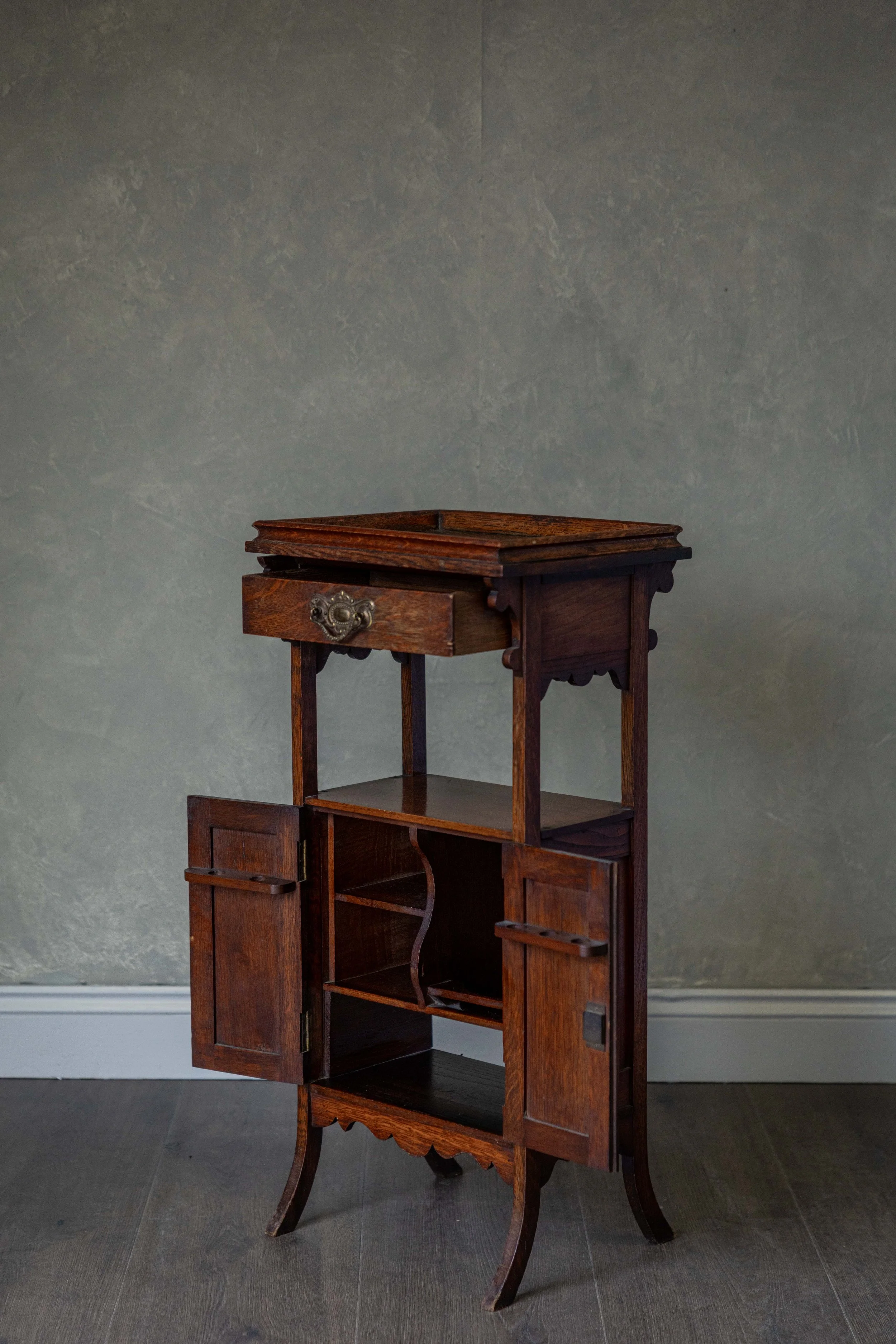 smokers cabinet-2.jpg