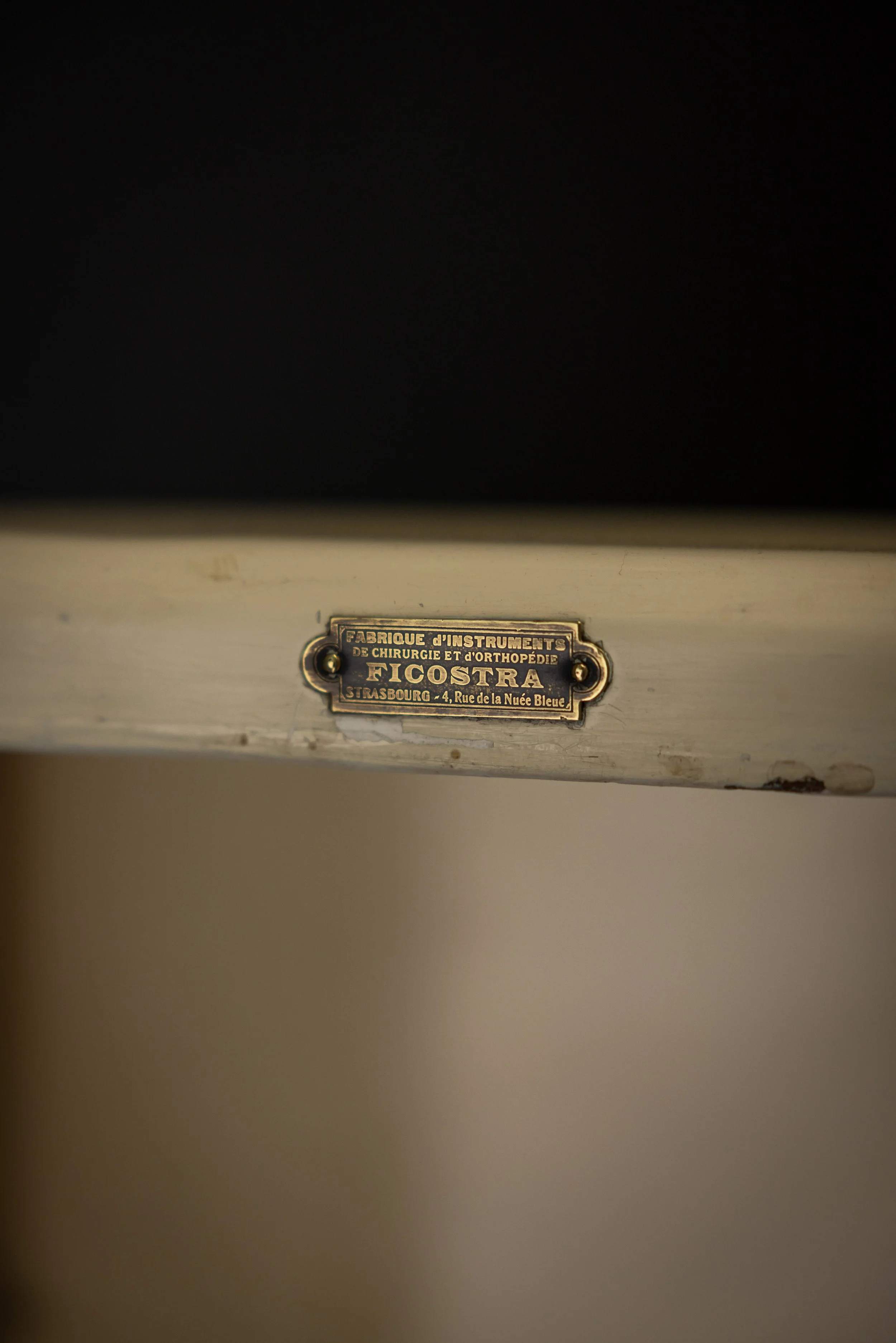 Medical cabinet-7.jpg