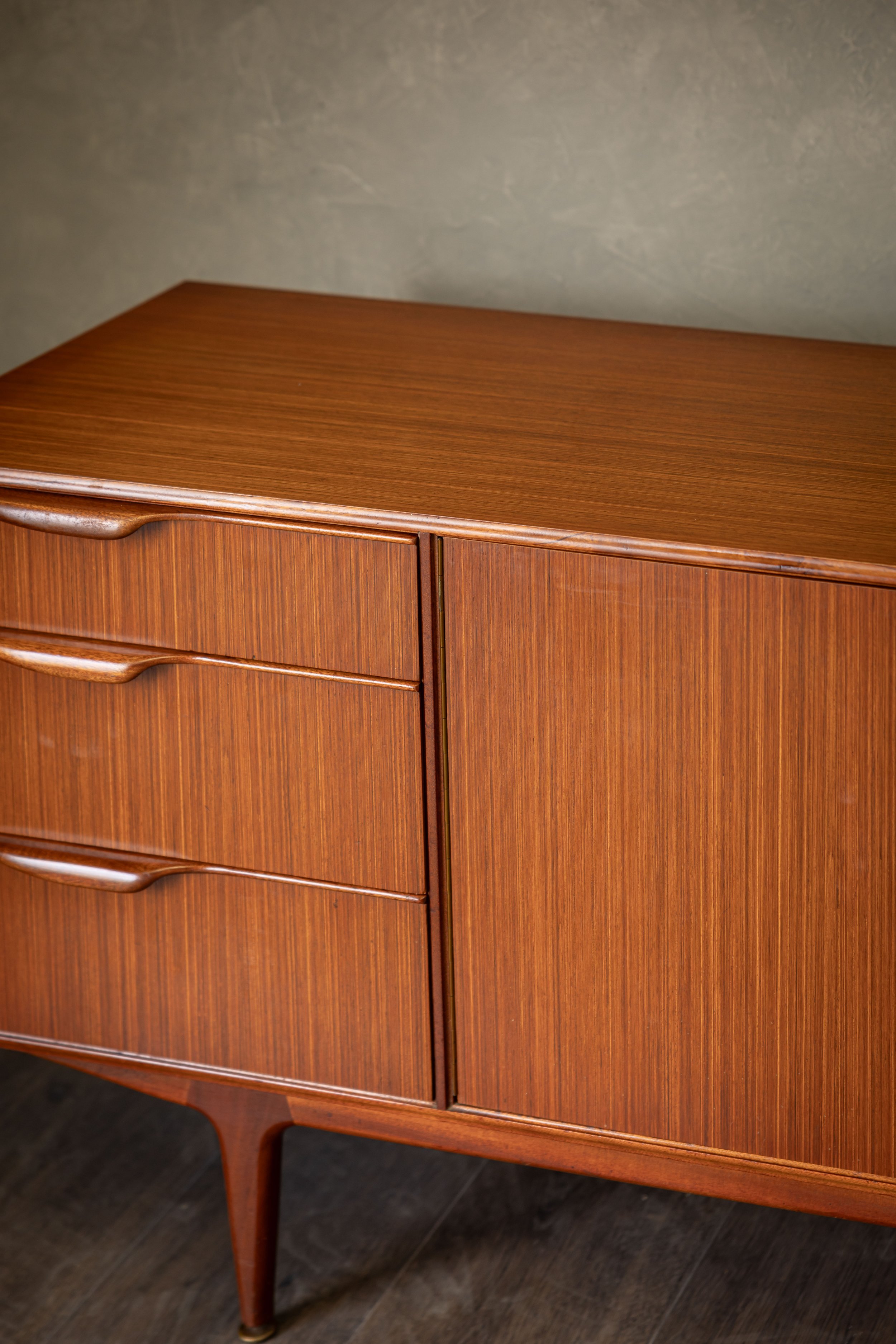 Mcintosh sideboard-4.jpg