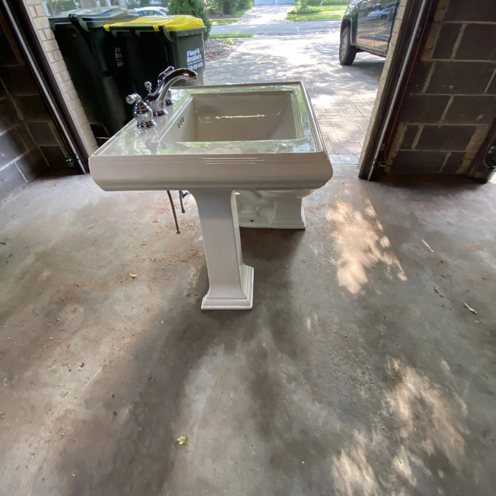 Kohler Memoirs Pedestal Sink