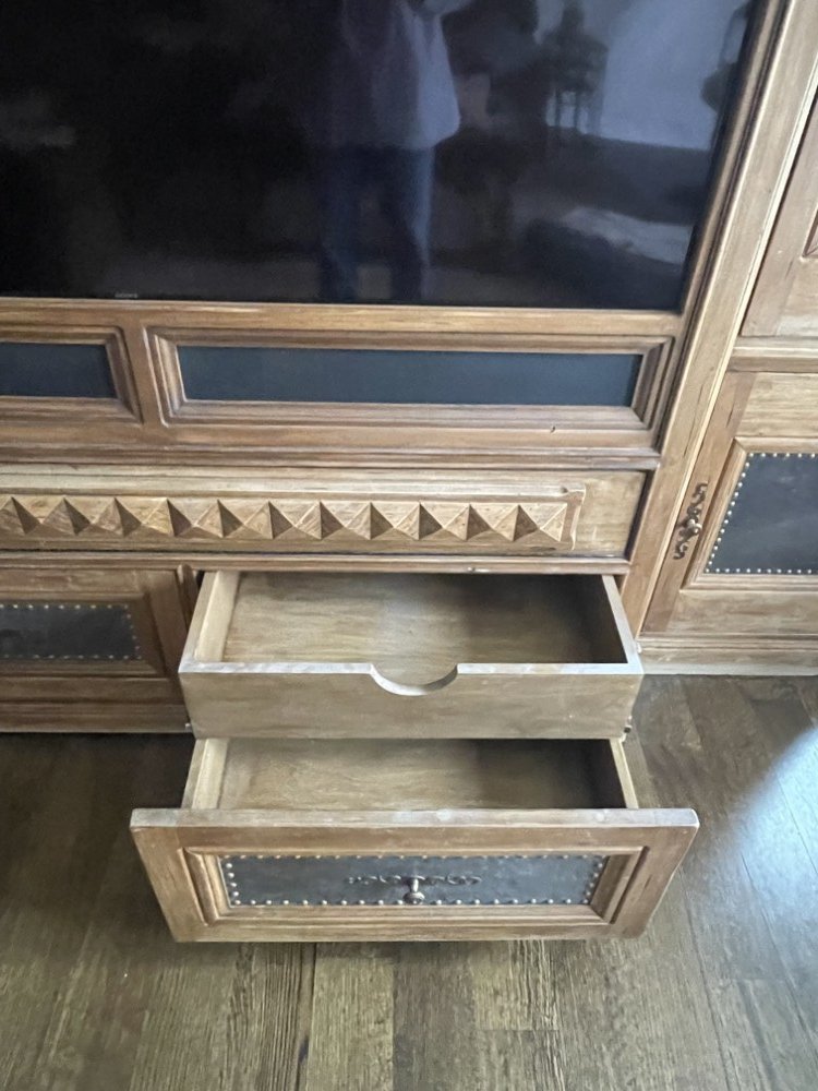 Gorgeous Custom MediaEntertainment Built in (2).jpeg